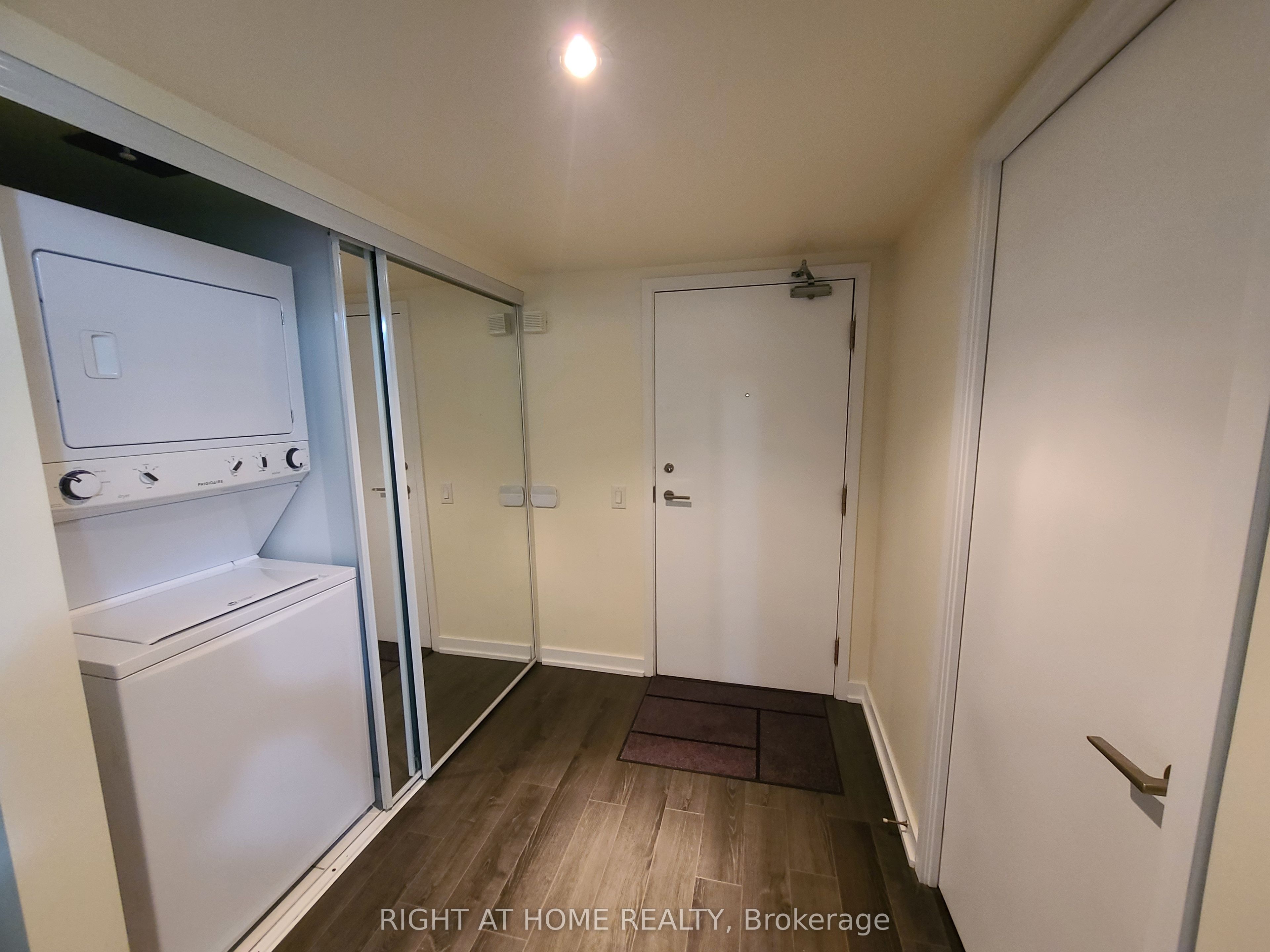 #808 - 72 Esther Shiner Boulevard Property Photo 4