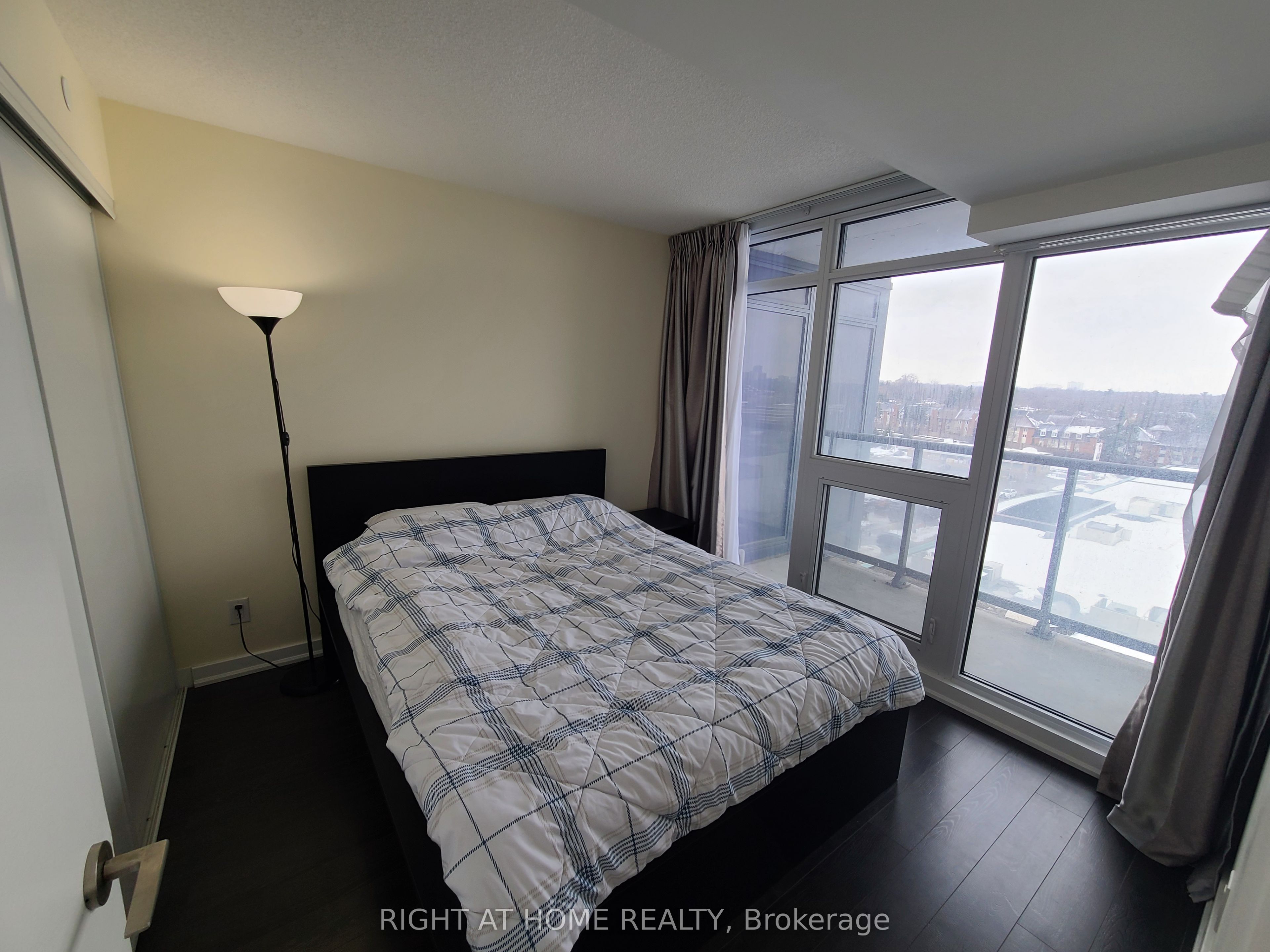 #808 - 72 Esther Shiner Boulevard Property Photo 11