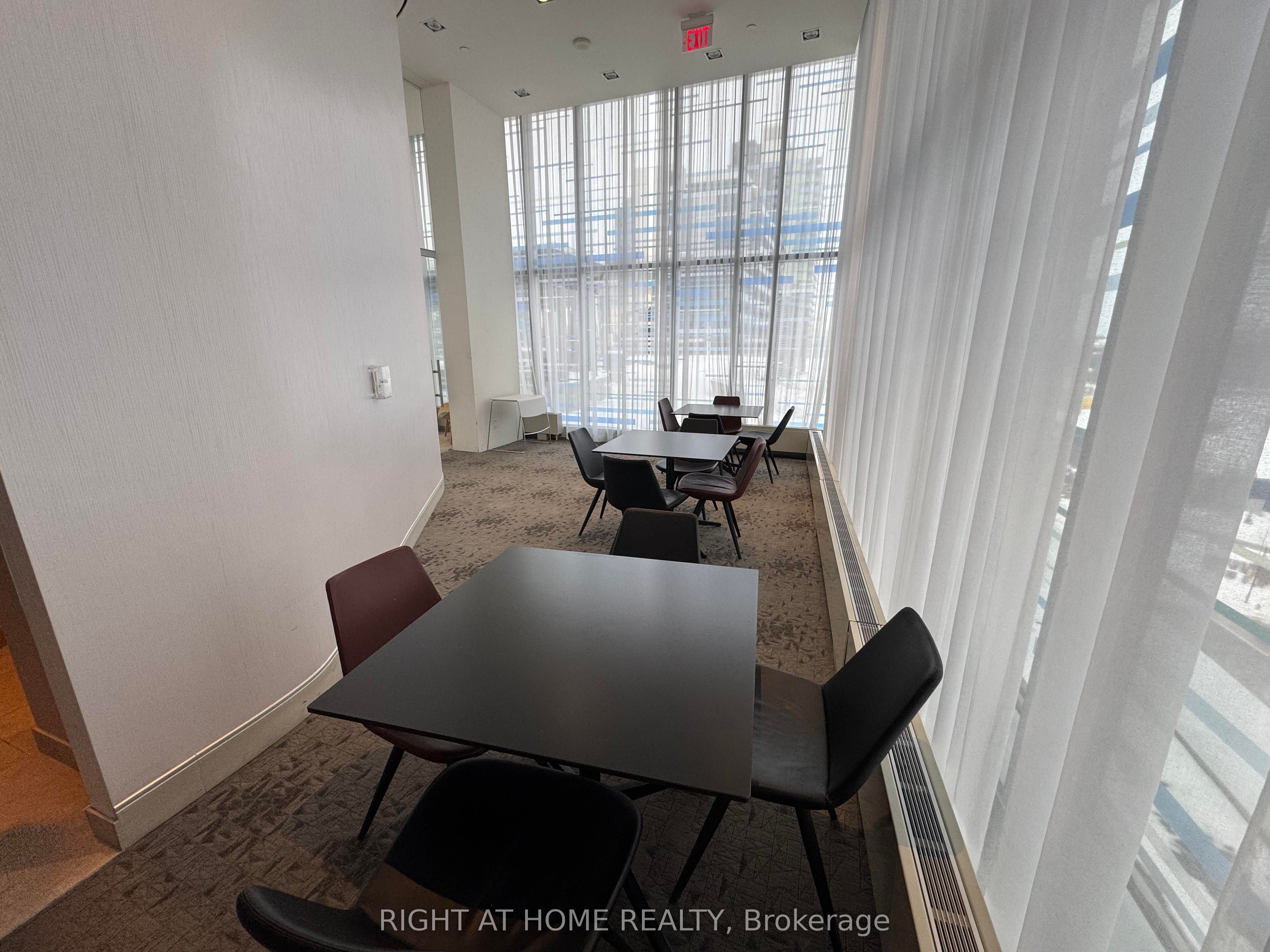 #808 - 72 Esther Shiner Boulevard Property Photo 17