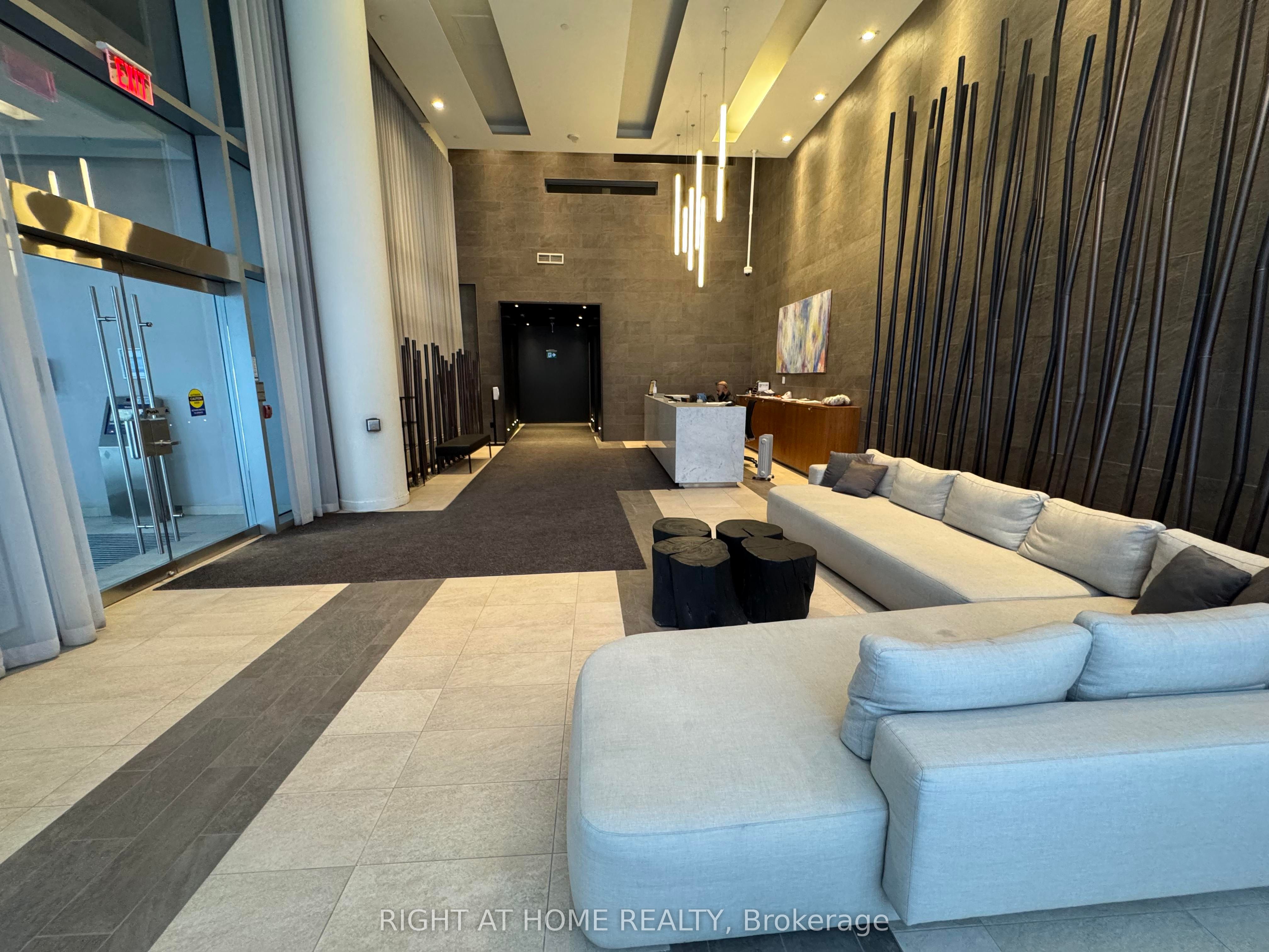 #808 - 72 Esther Shiner Boulevard Property Photo 20