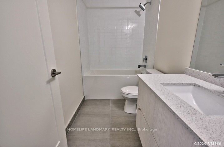 #916 - 330 Richmond Street Property Photo 7