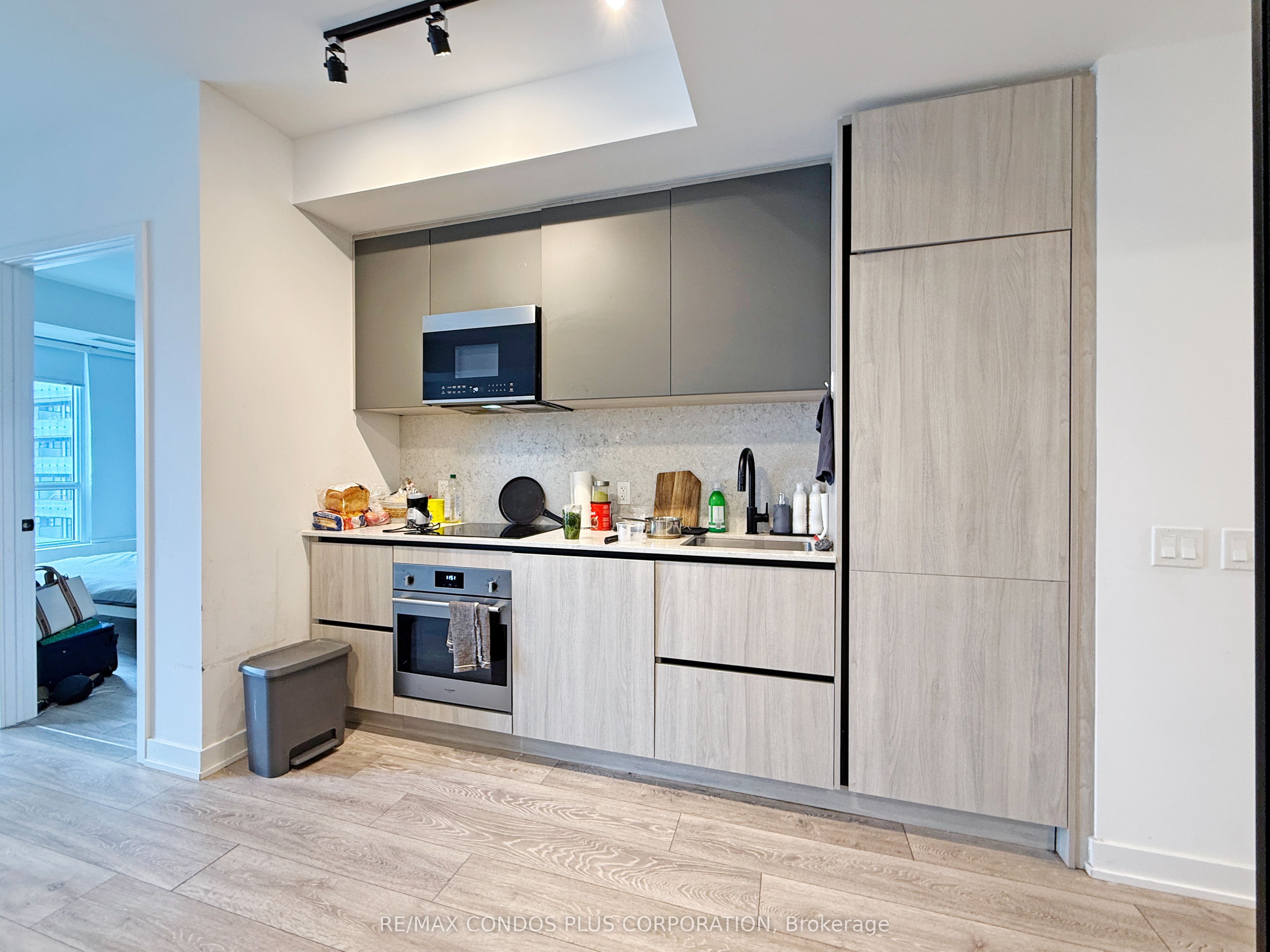 #1305 - 108 Peter Street Property Photo 6