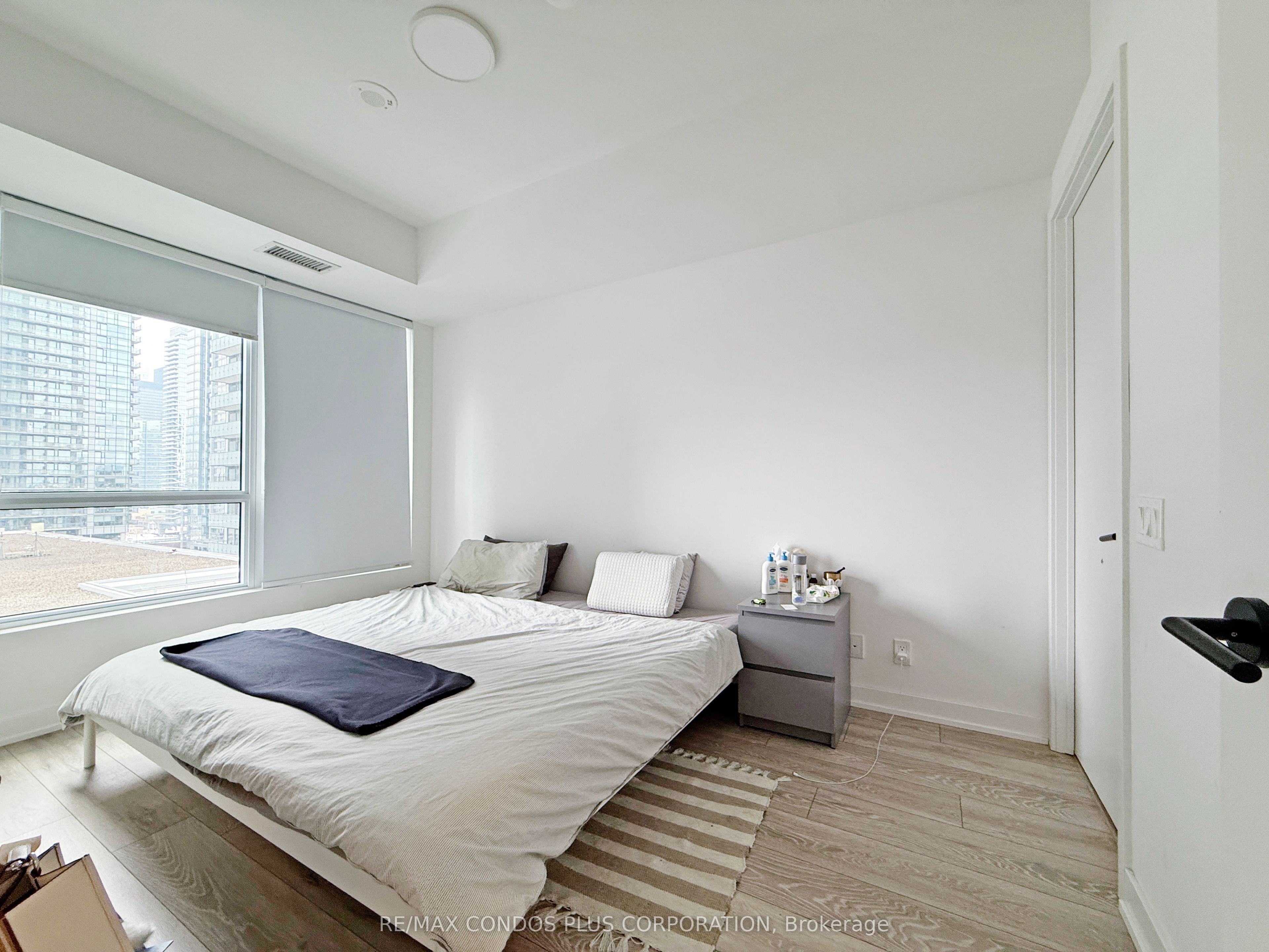 #1305 - 108 Peter Street Property Photo 8
