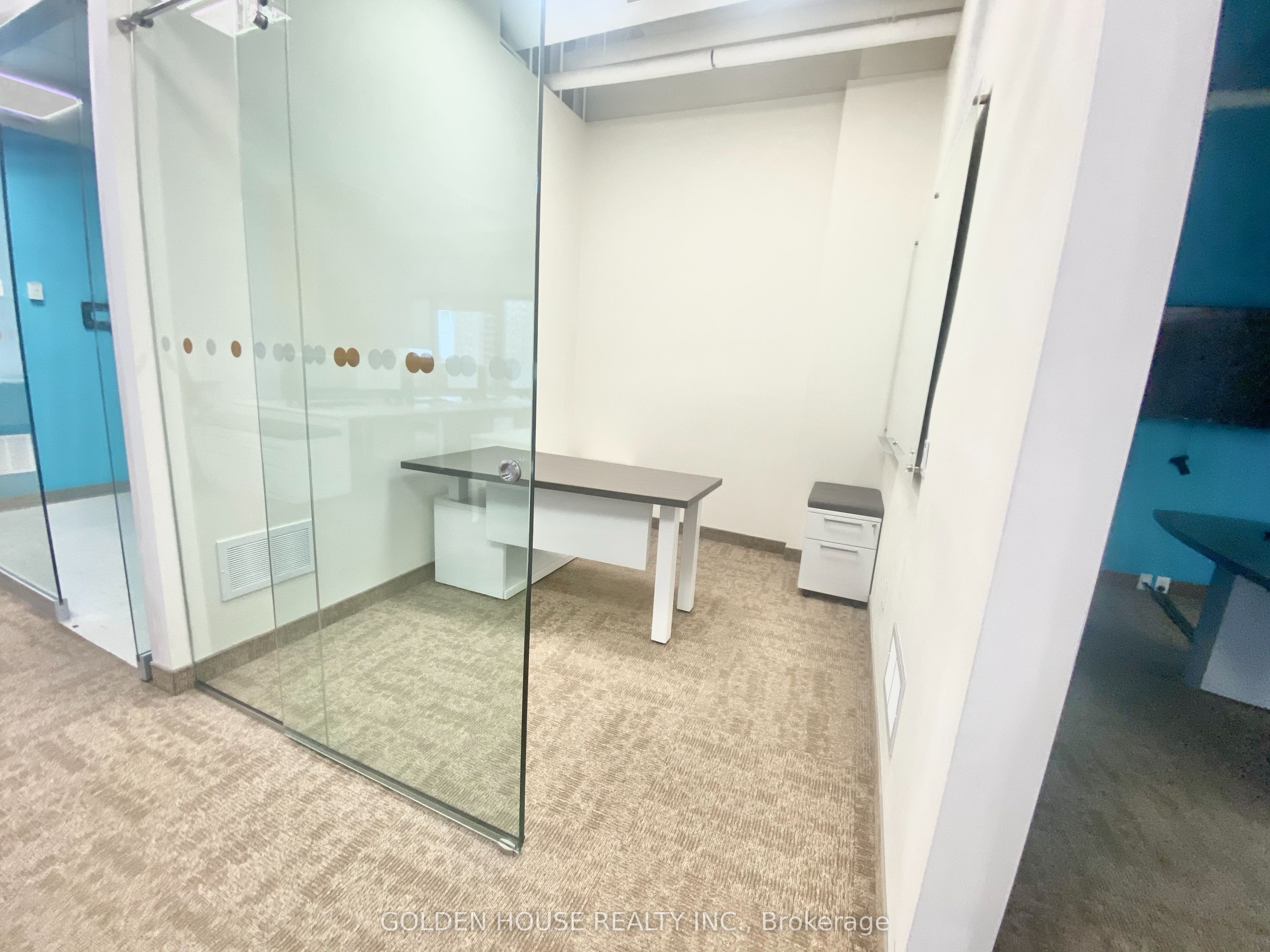 #601/619/620 - 4789 Yonge Street Property Photo 8