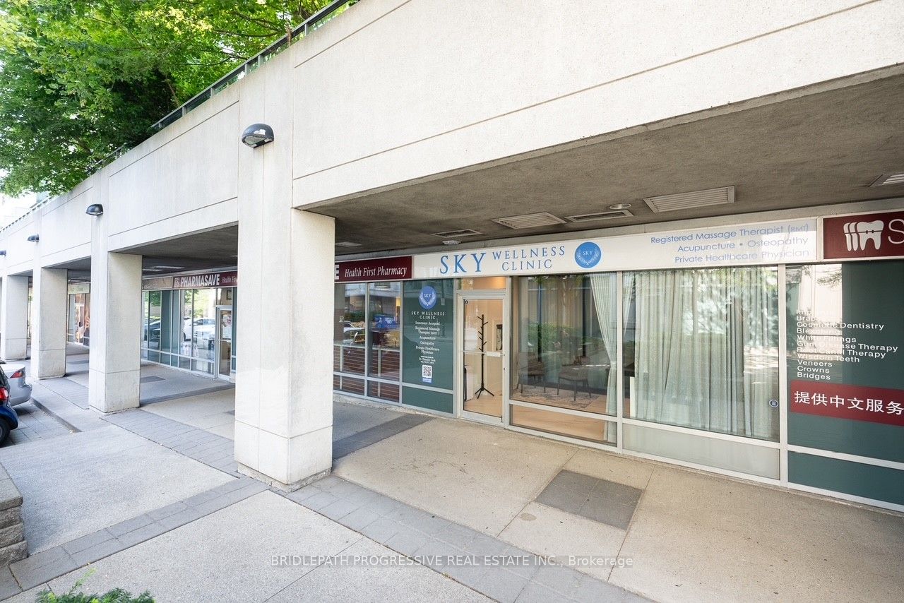 #d - 12 Harrison Gardens Property Photo 3