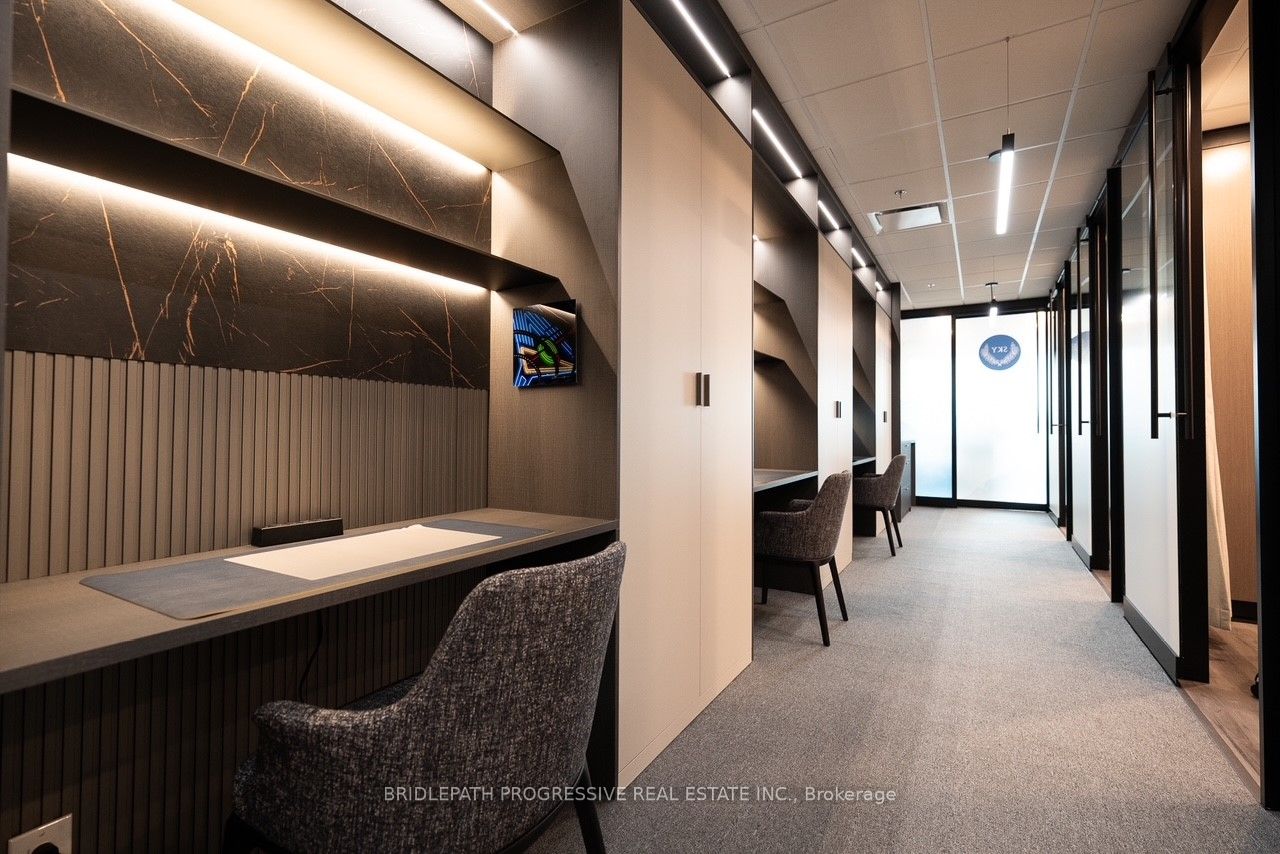 #d - 12 Harrison Gardens Property Photo 11