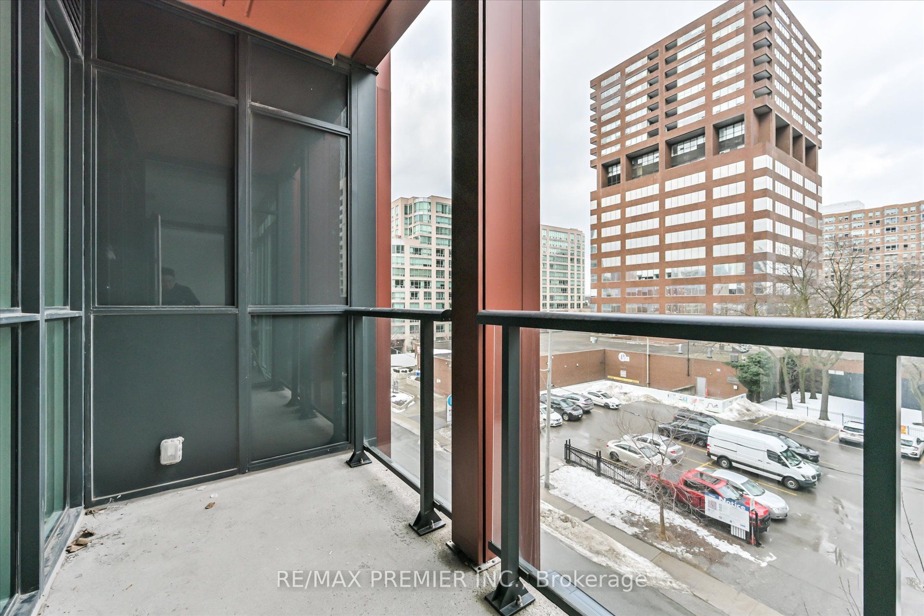 #407 - 32 Davenport Road Property Photo 13