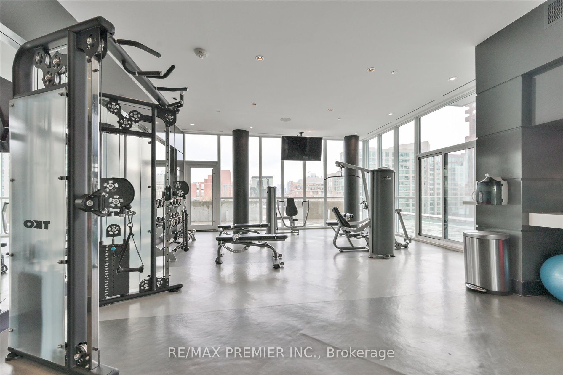 #407 - 32 Davenport Road Property Photo 17
