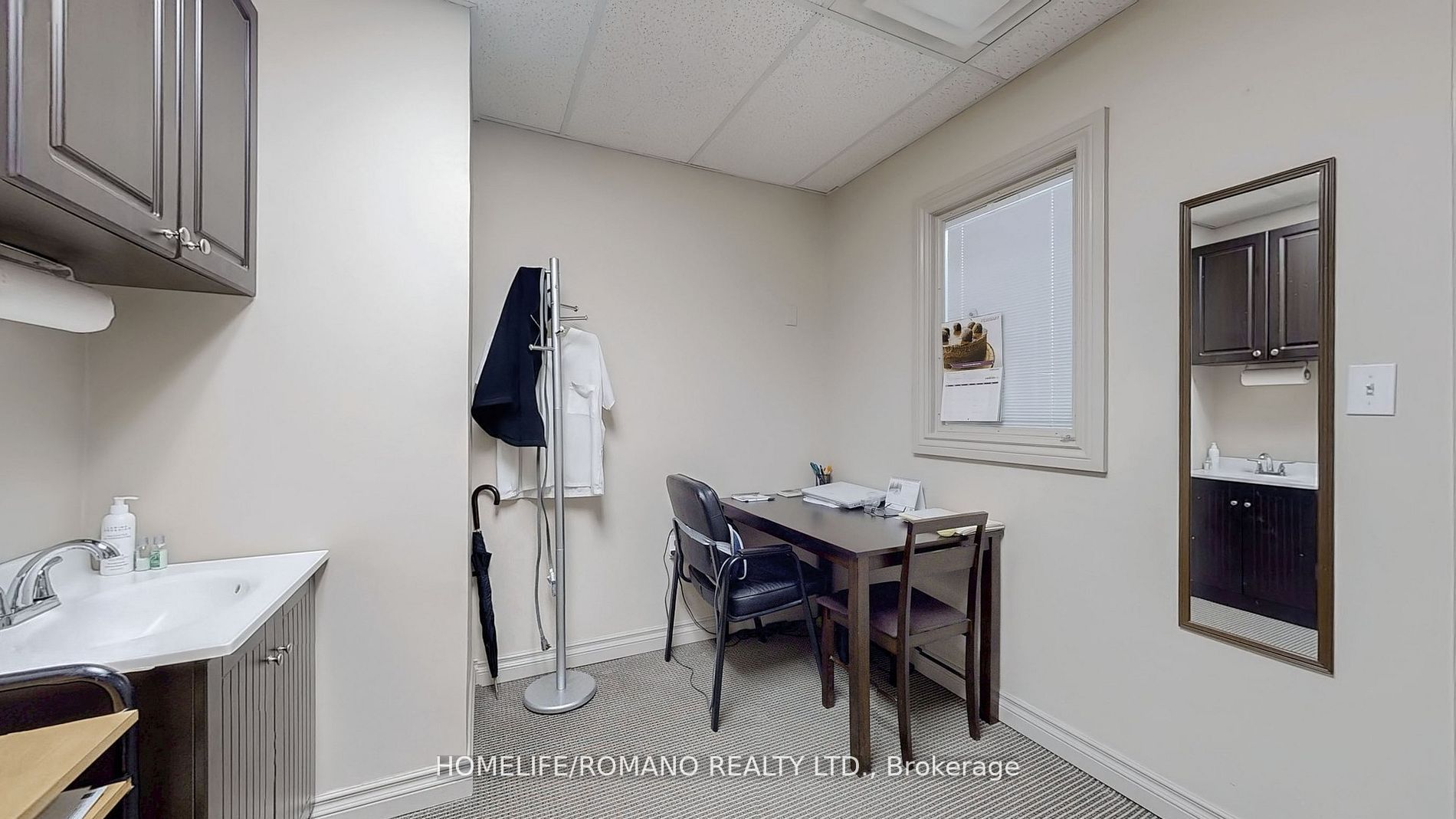 #c1 & C3 - 800 Sheppard Avenue Property Photo 11