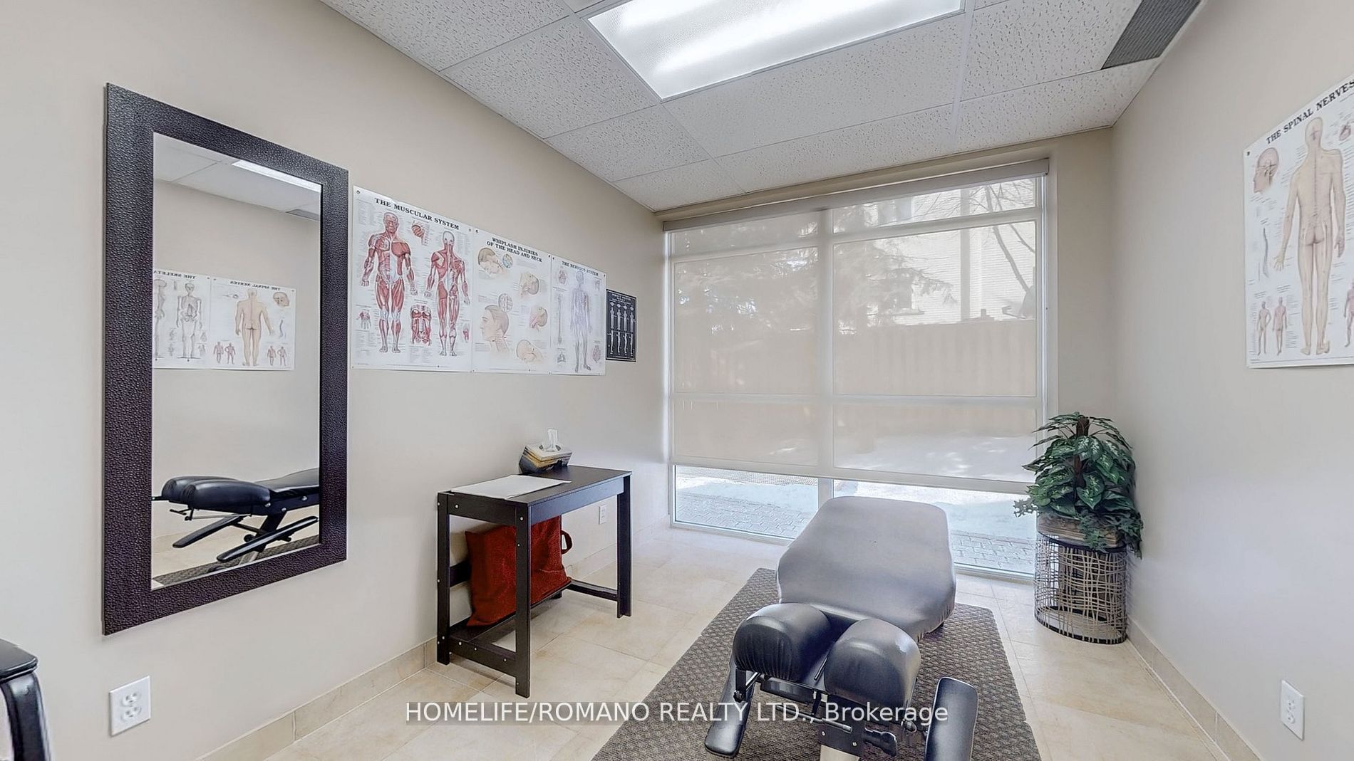 #c1 & C3 - 800 Sheppard Avenue Property Photo 16