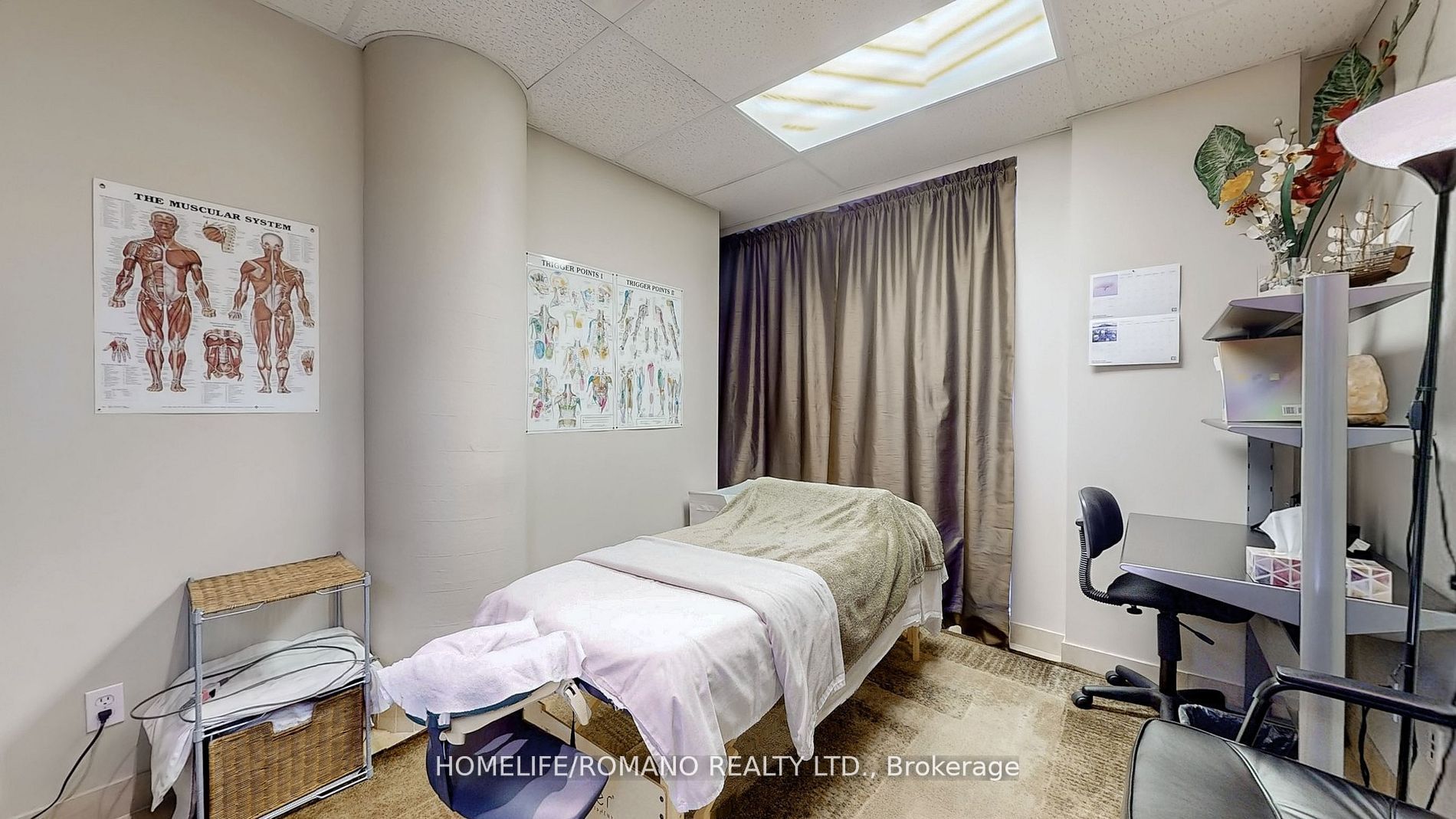 #c1 & C3 - 800 Sheppard Avenue Property Photo 18