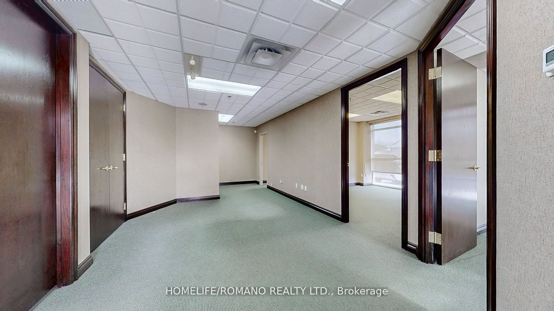#c1 & C3 - 800 Sheppard Avenue Property Photo 38