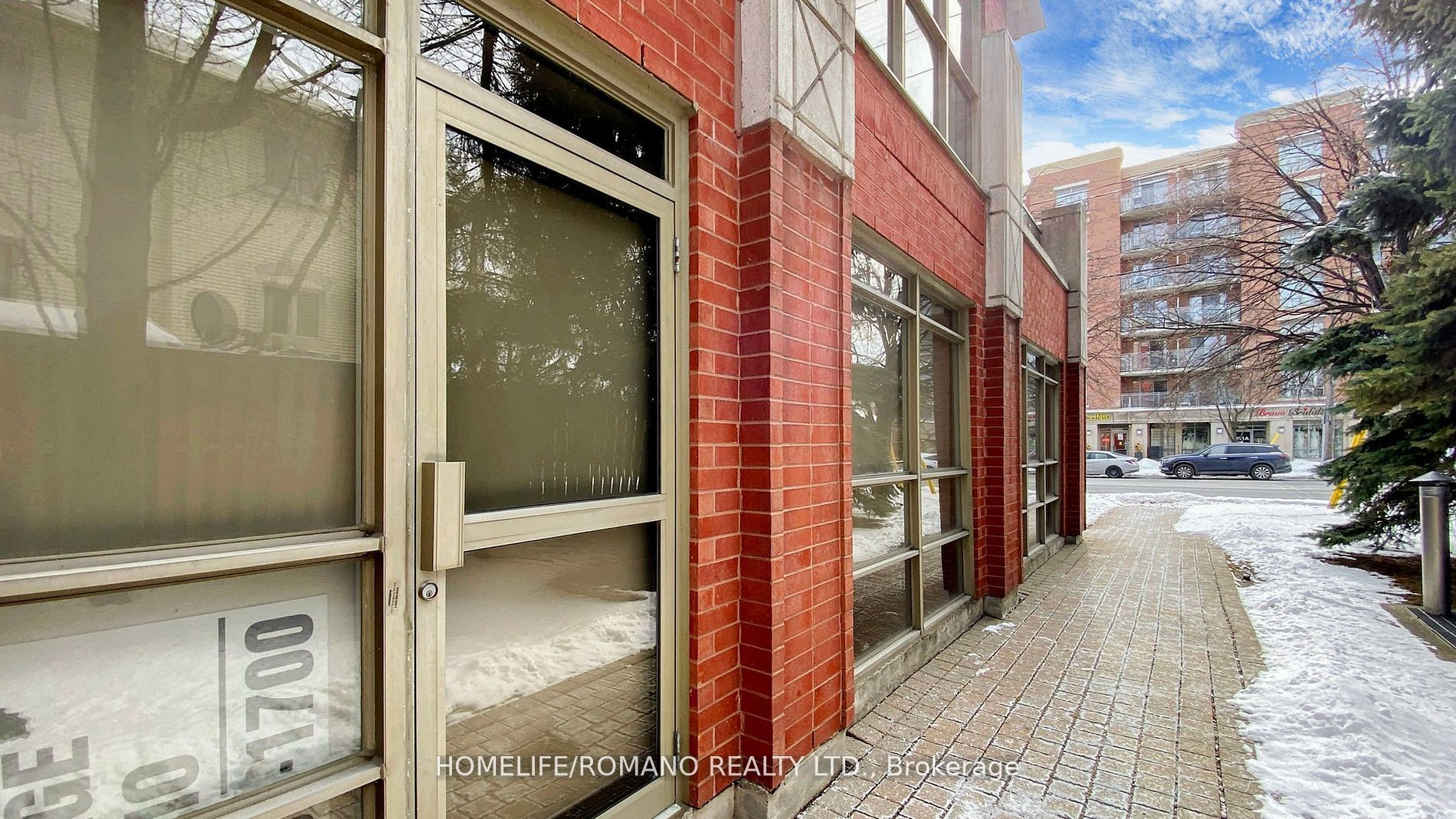 #c1 & C3 - 800 Sheppard Avenue Property Photo 41