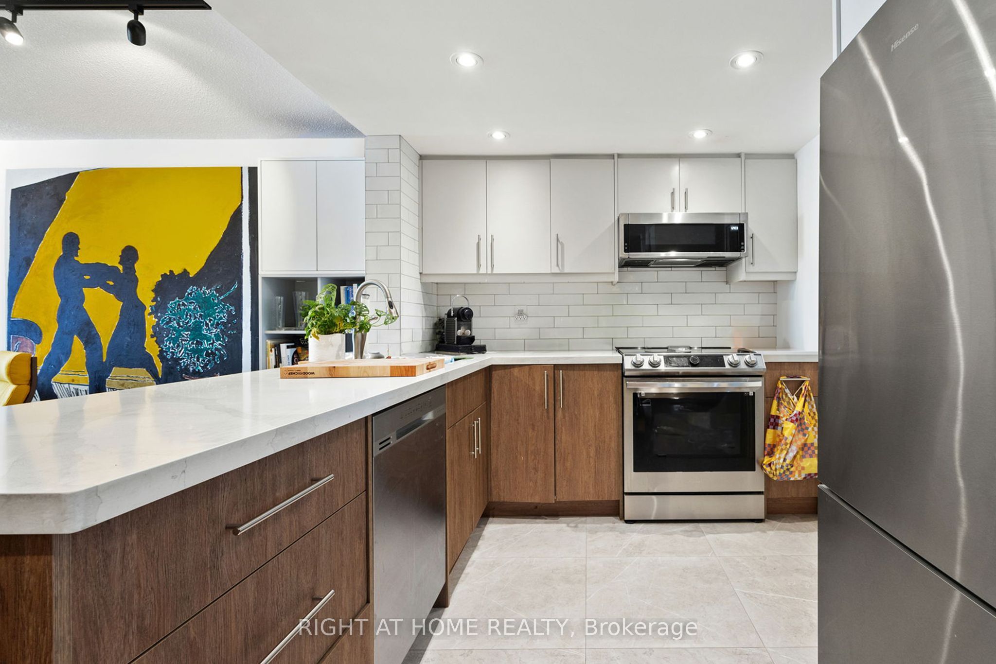 225 Davenport Road 417 Property Photo 1