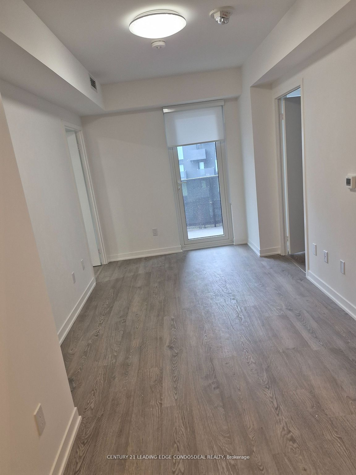 #425 - 500 Wilson Avenue Property Photo 2