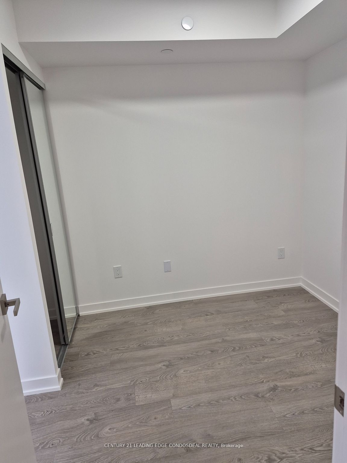 #425 - 500 Wilson Avenue Property Photo 10