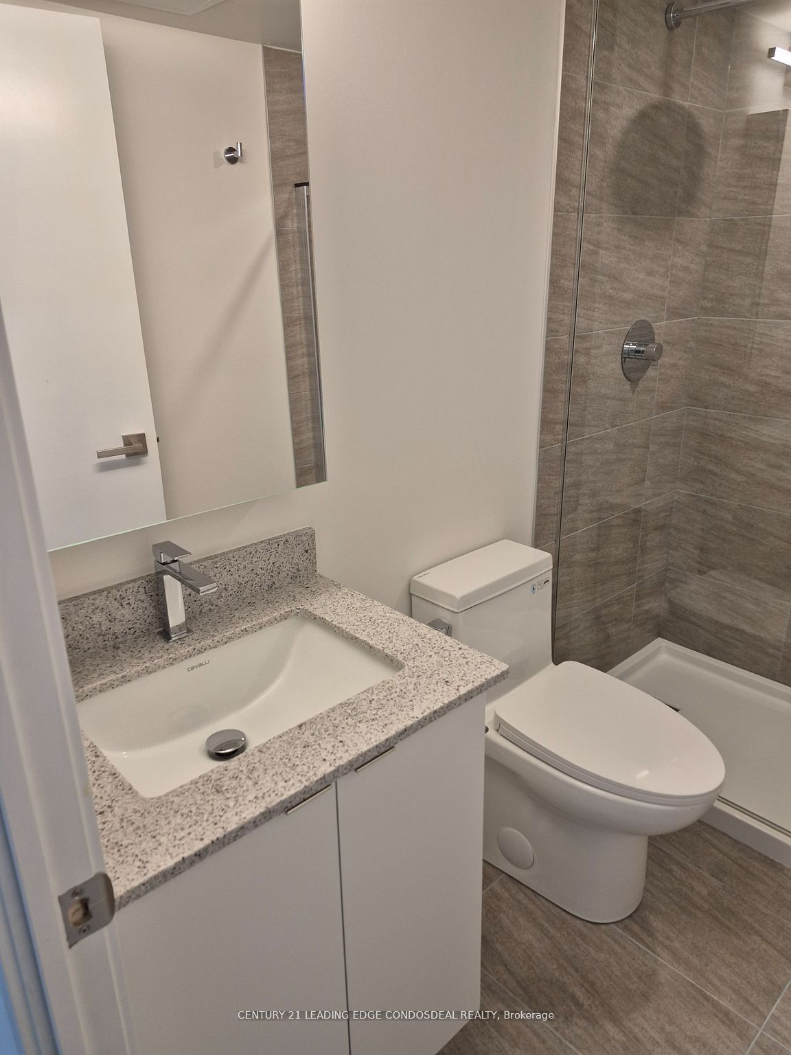 #425 - 500 Wilson Avenue Property Photo 13