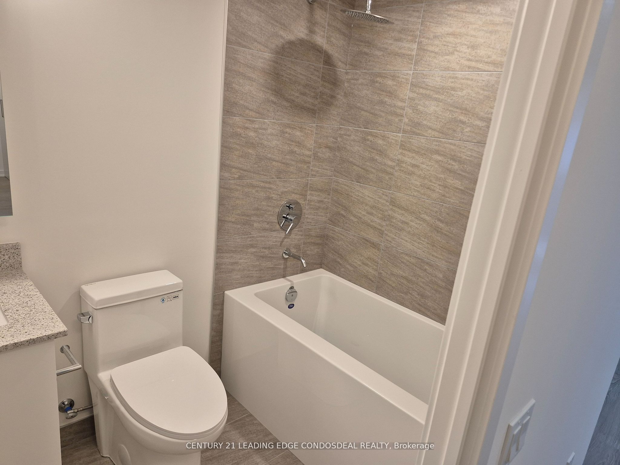 #425 - 500 Wilson Avenue Property Photo 15