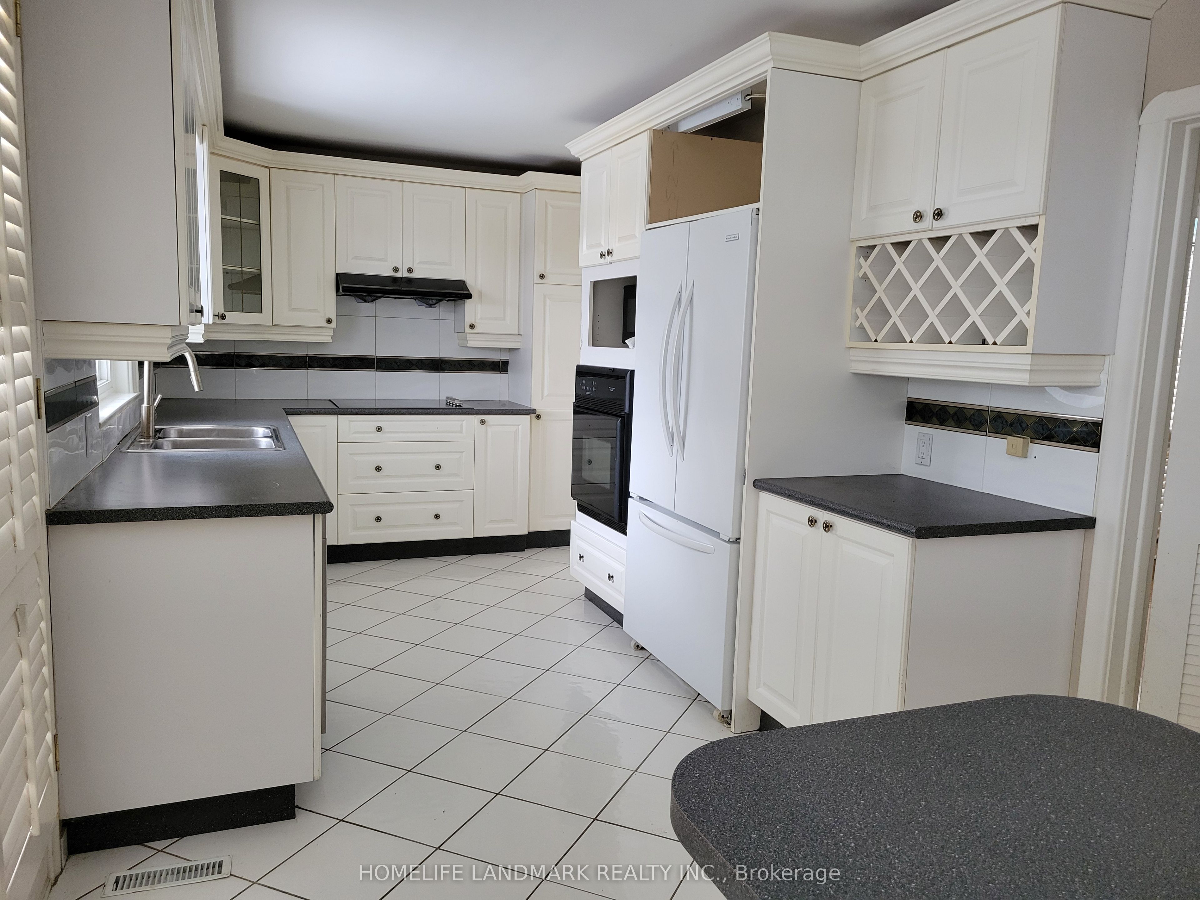 42 Saintfield Avenue Property Photo 3