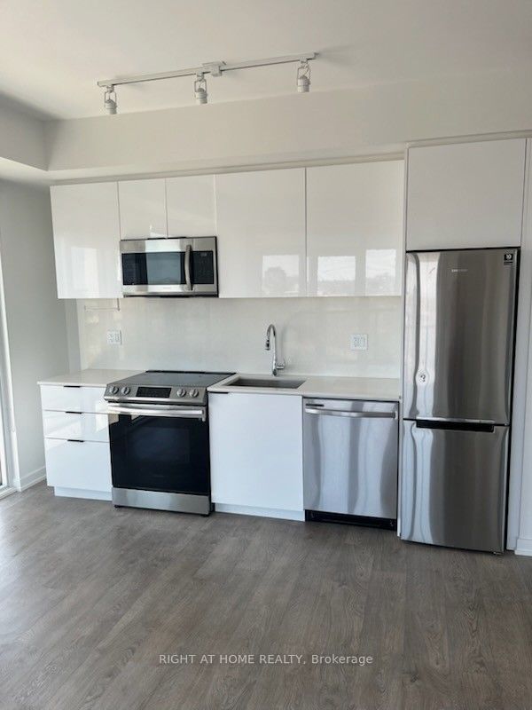 #1207 - 50 Power Street Property Photo 8