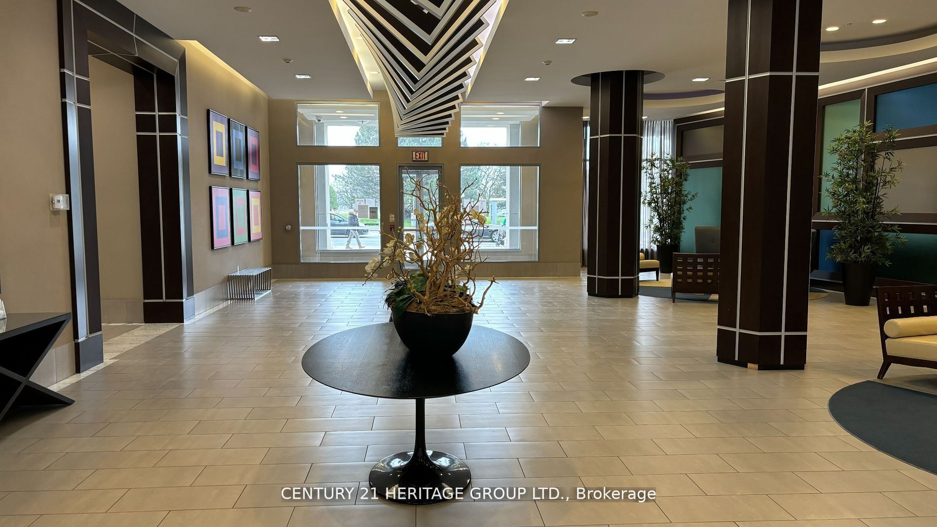 #2105 - 5793 Yonge Street Property Photo 4