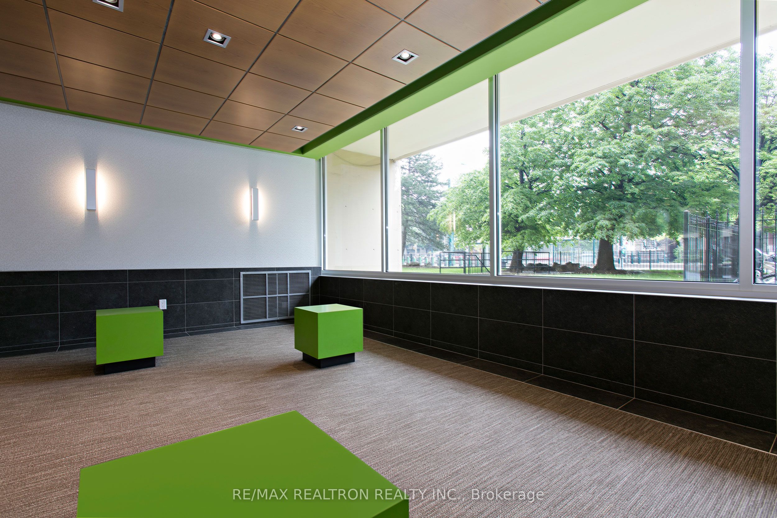 #202 - 666 Spadina Avenue Property Photo 18