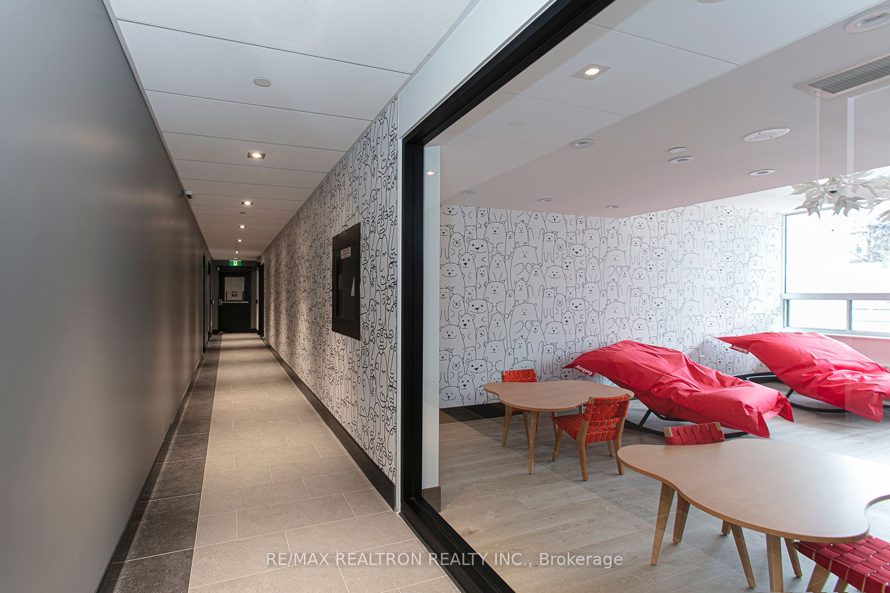 #2001 - 666 Spadina Avenue Property Photo 16