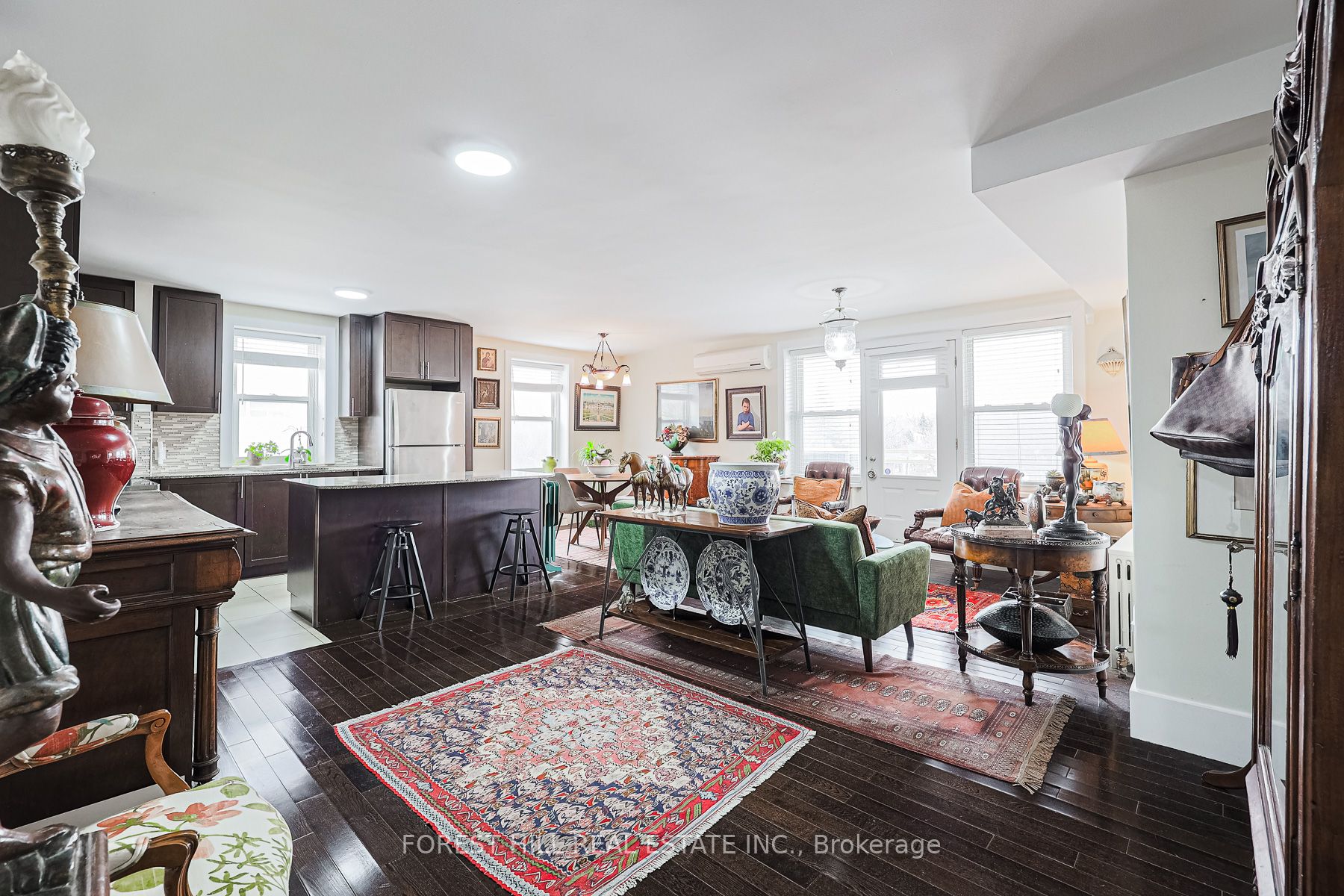 #408 - 2603 Bathurst Street Property Photo 4