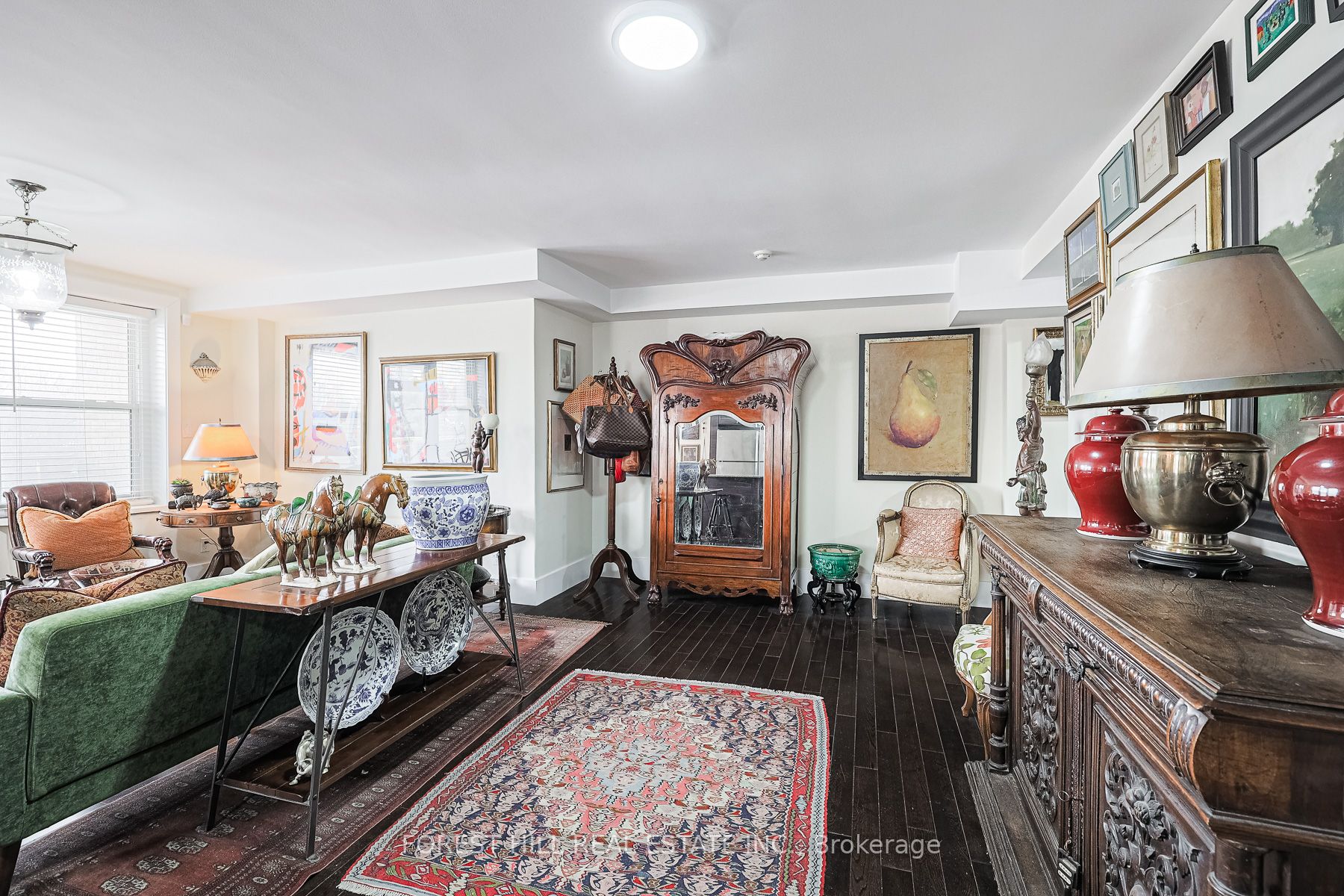 #408 - 2603 Bathurst Street Property Photo 8