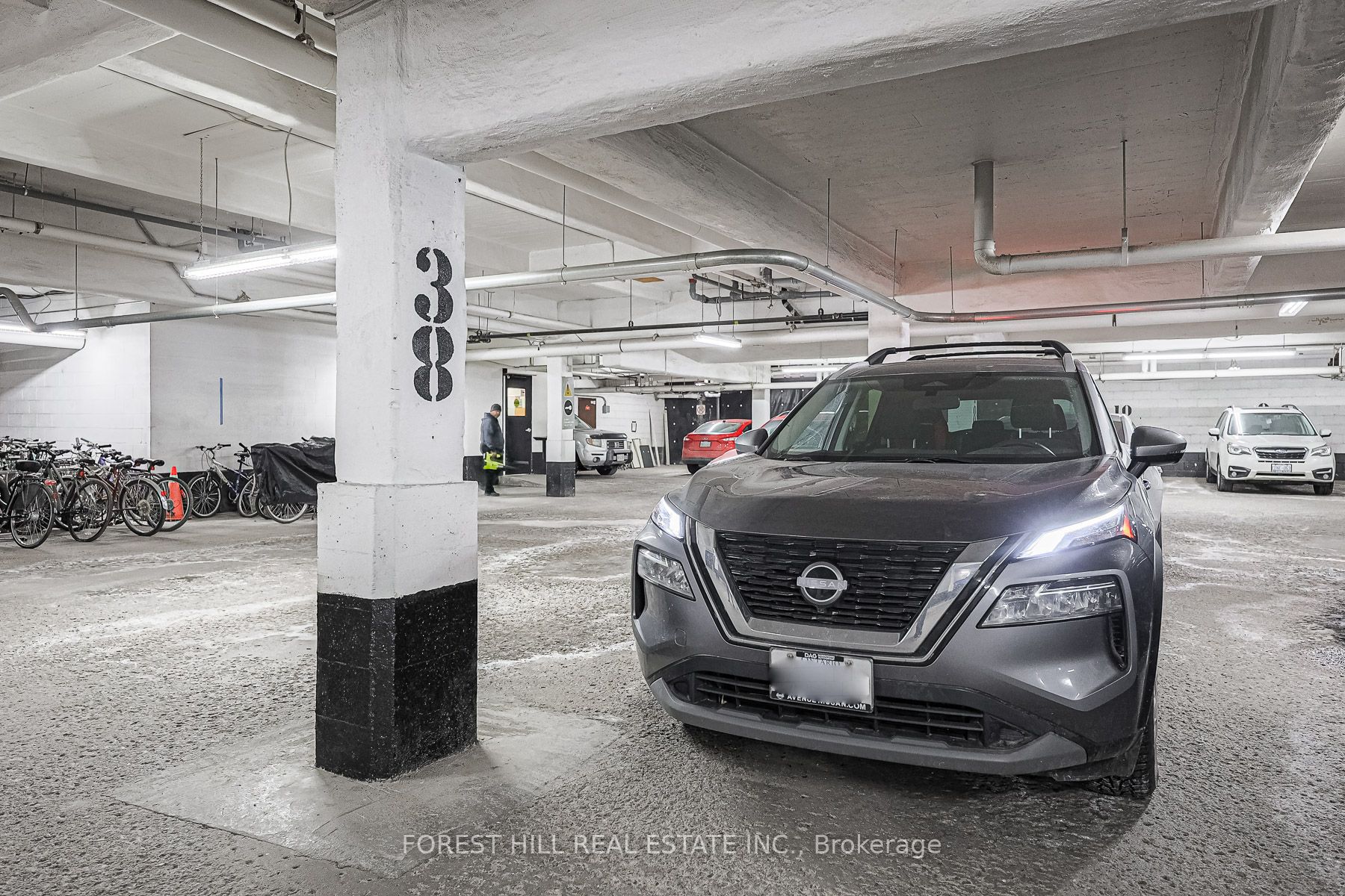#408 - 2603 Bathurst Street Property Photo 32