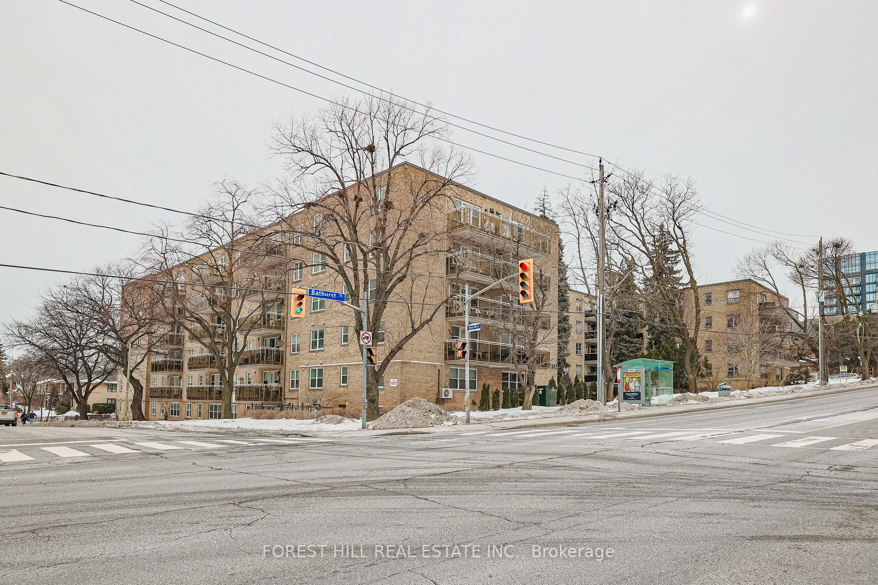 #408 - 2603 Bathurst Street Property Photo 38