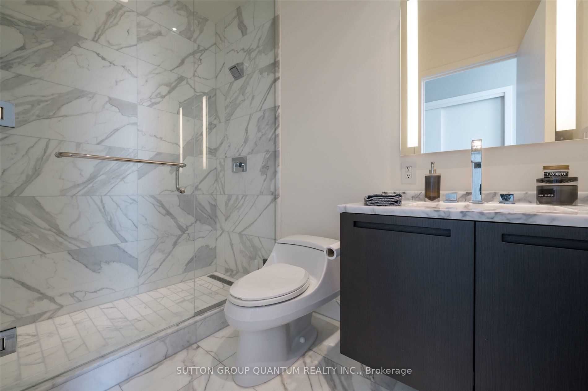 180 University Avenue 5408 Property Photo 15