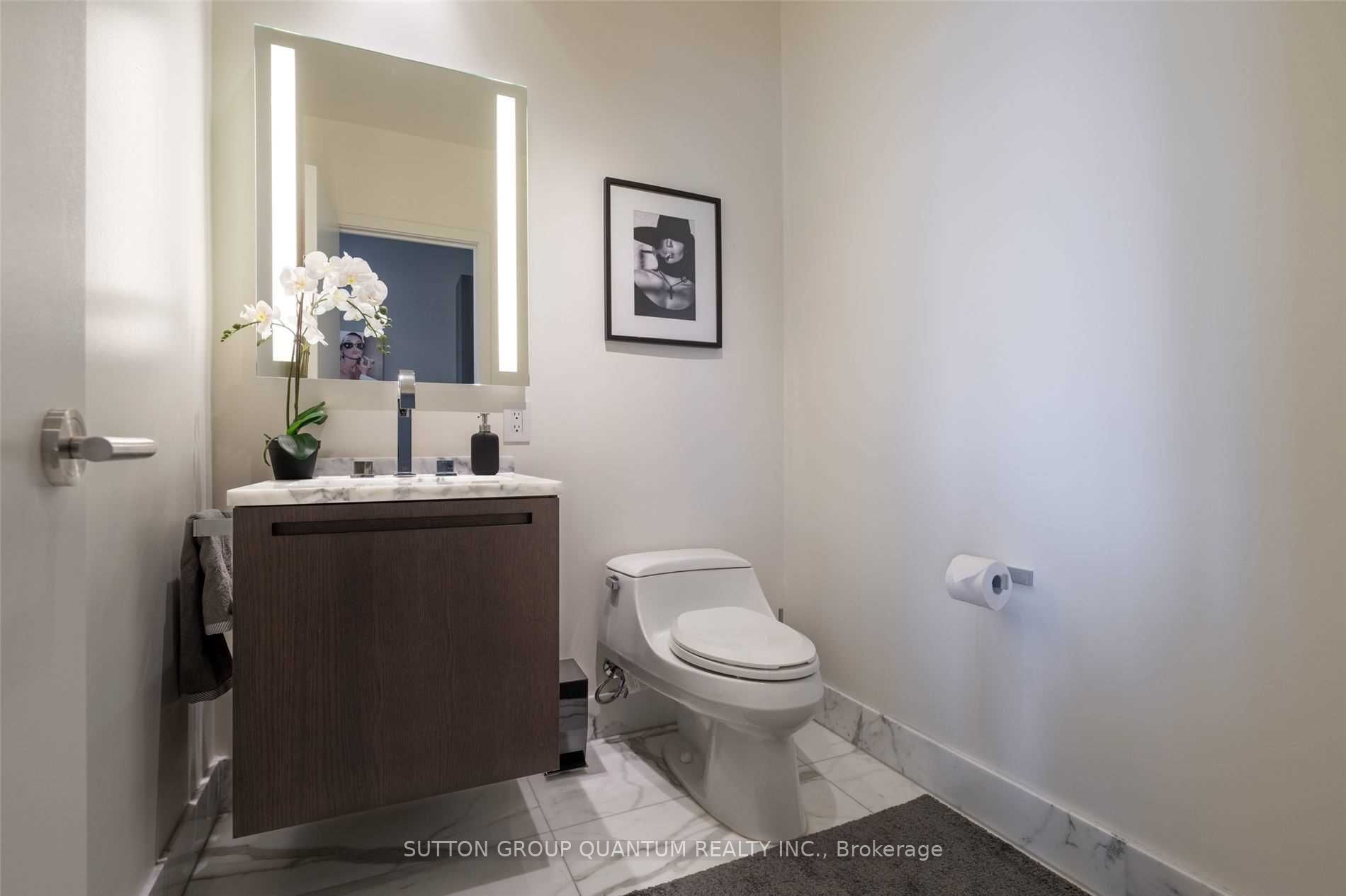 180 University Avenue 5408 Property Photo 18