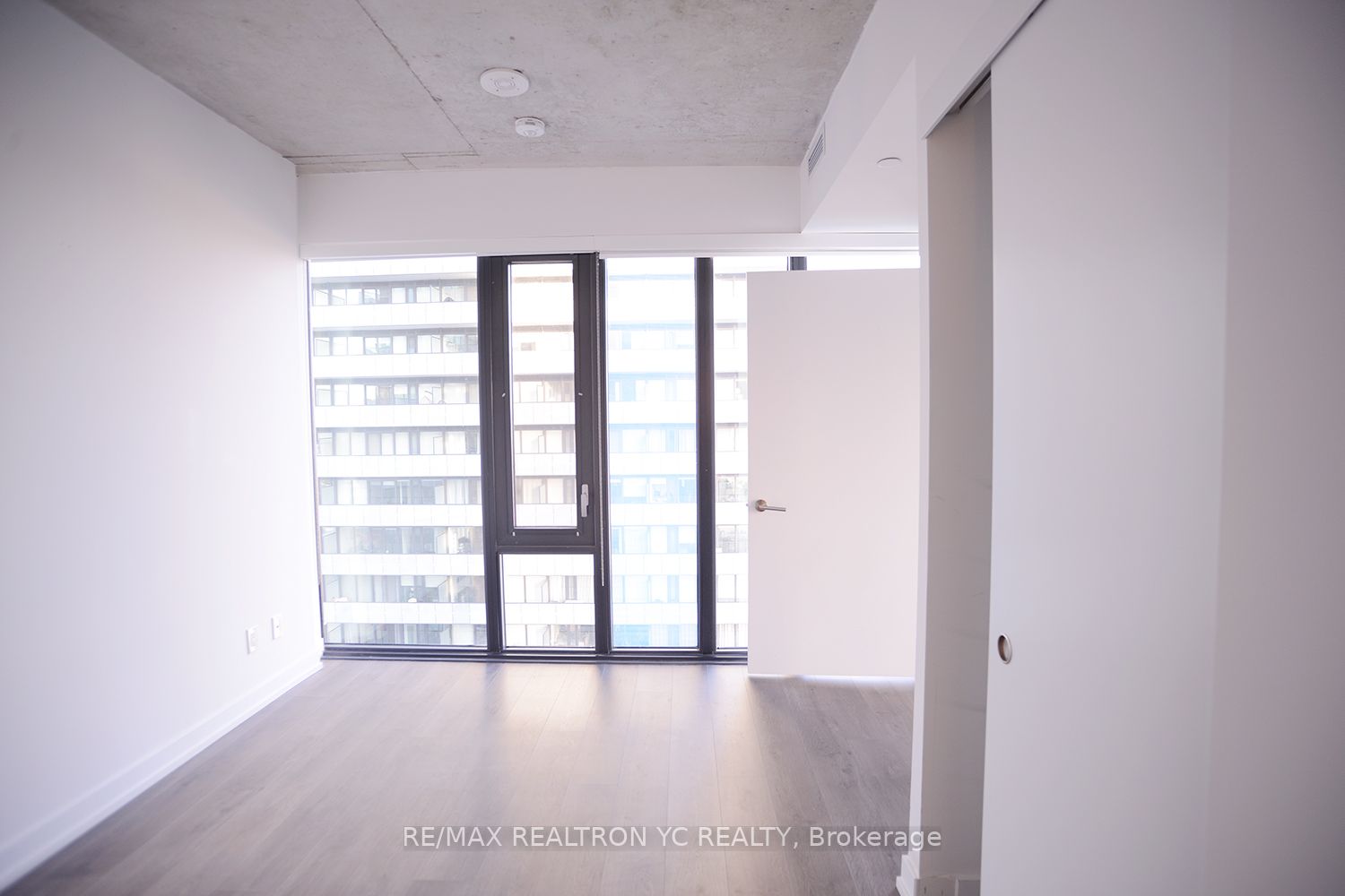 #2609 - 161 Roehampton Avenue Property Photo 12
