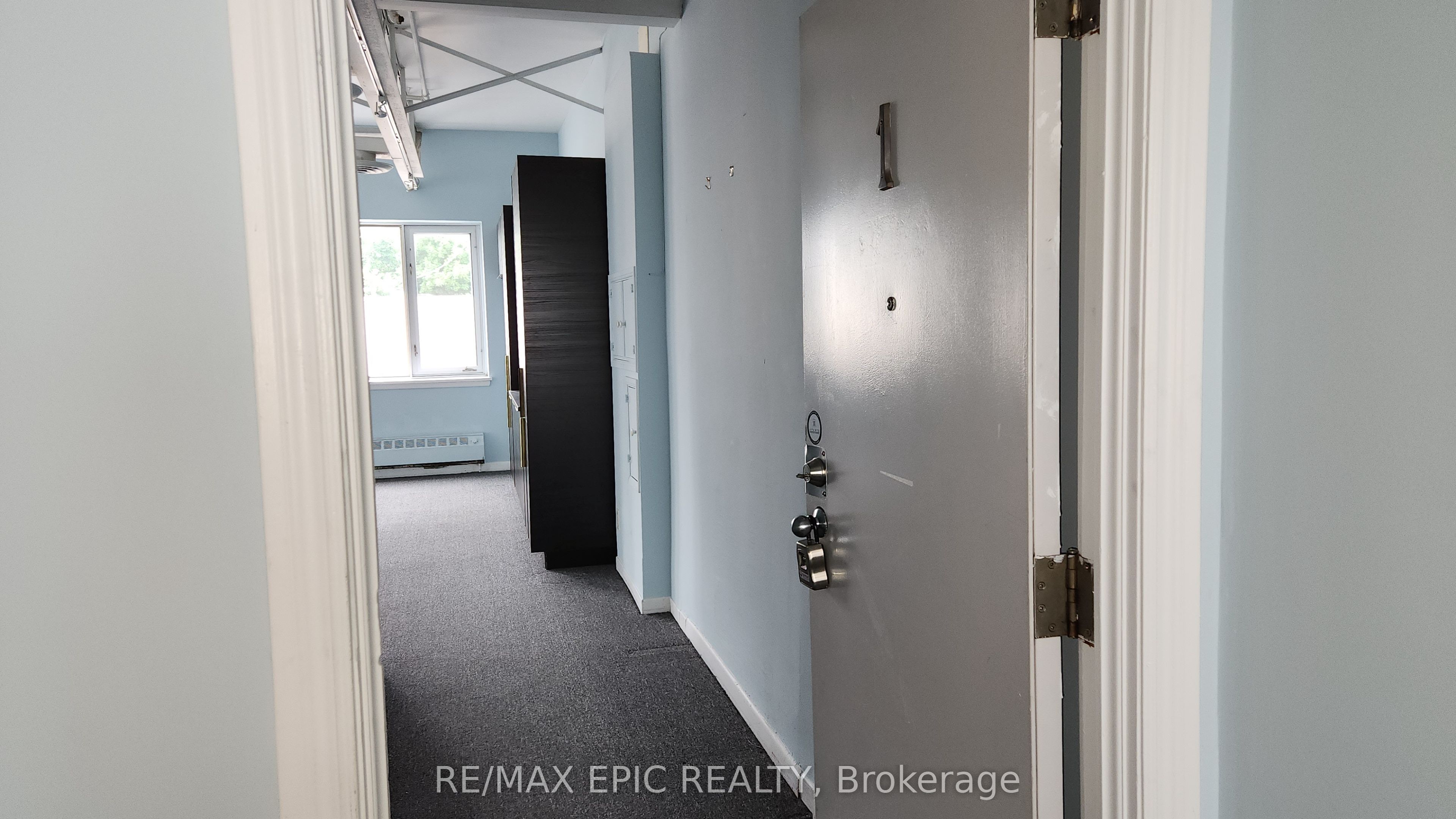 #1 - 329 St George Street Property Photo 2
