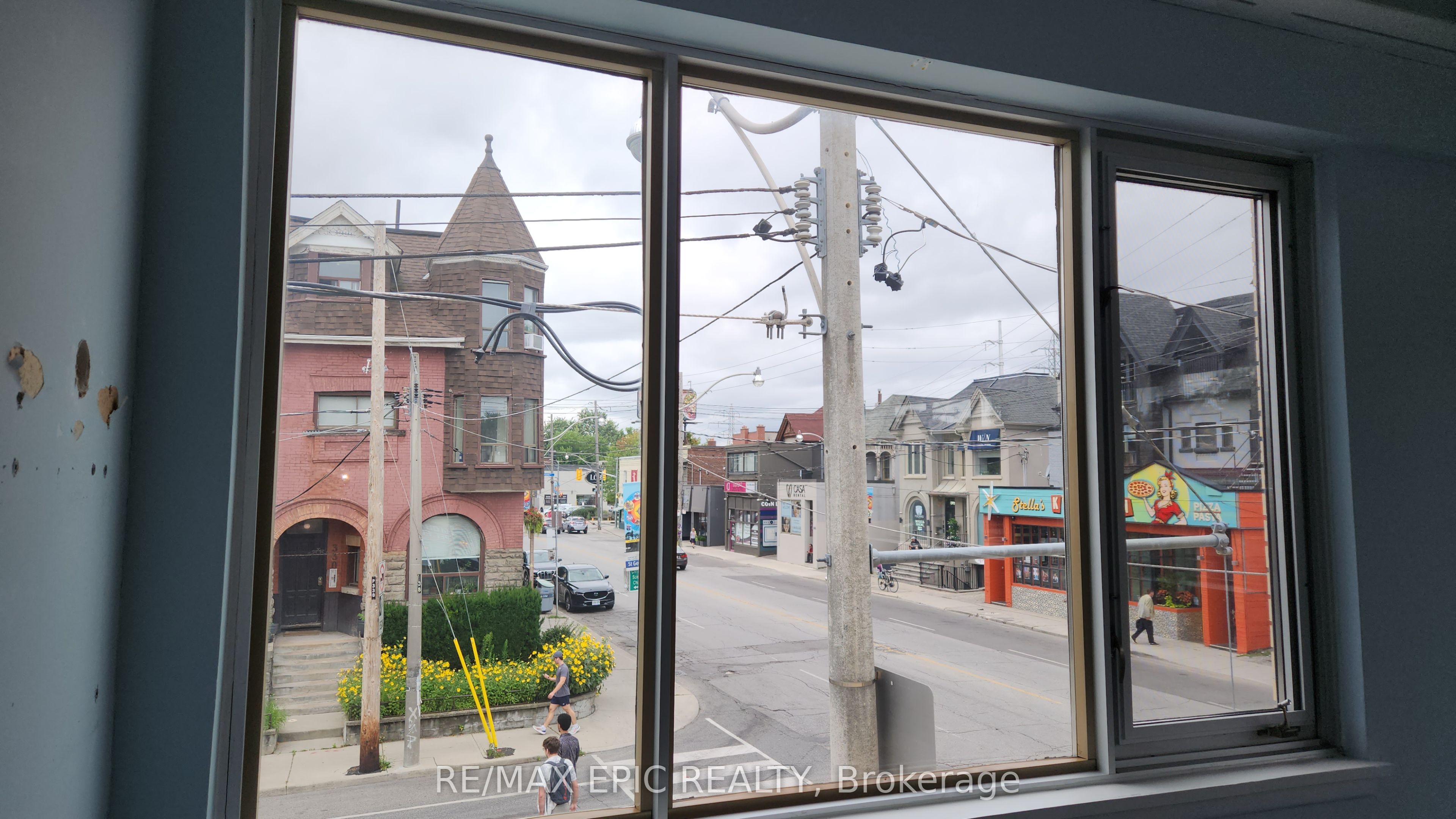 #1 - 329 St George Street Property Photo 8