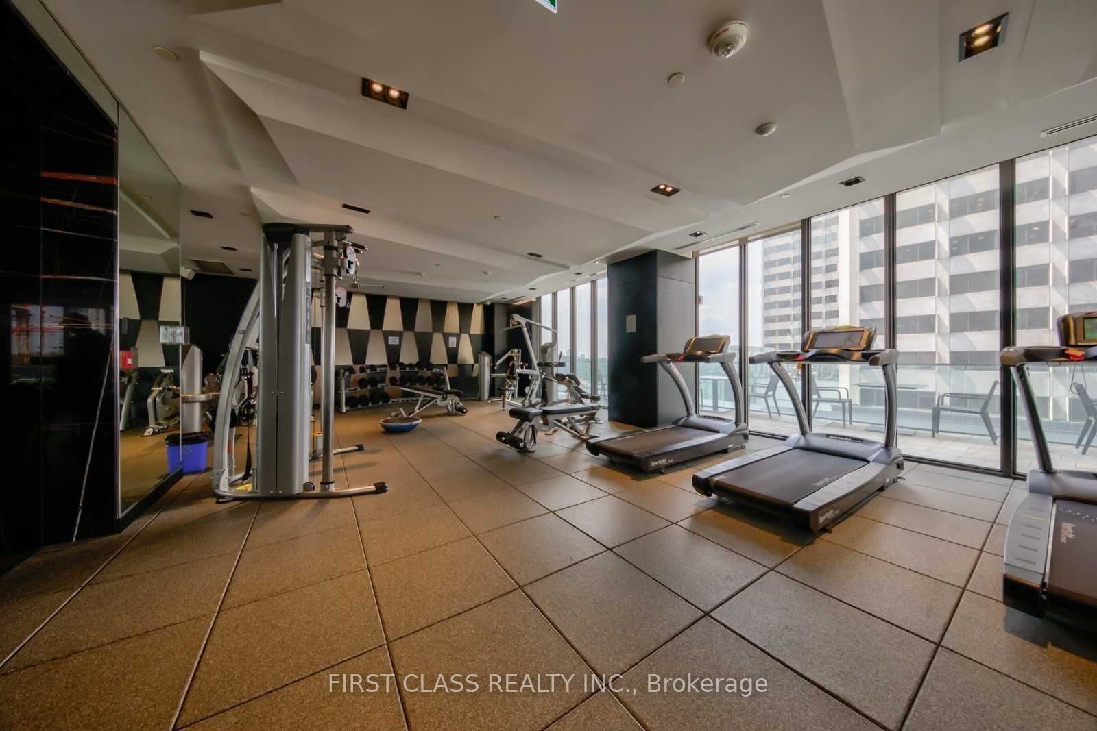 #4302 - 8 Eglinton Avenue Property Photo 11