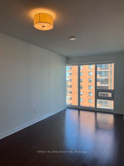 #903 - 320 Tweedsmuir Avenue Property Photo 8