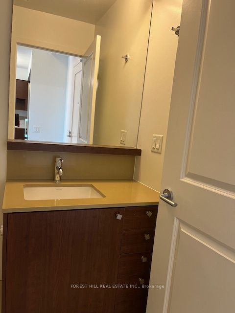#903 - 320 Tweedsmuir Avenue Property Photo 14