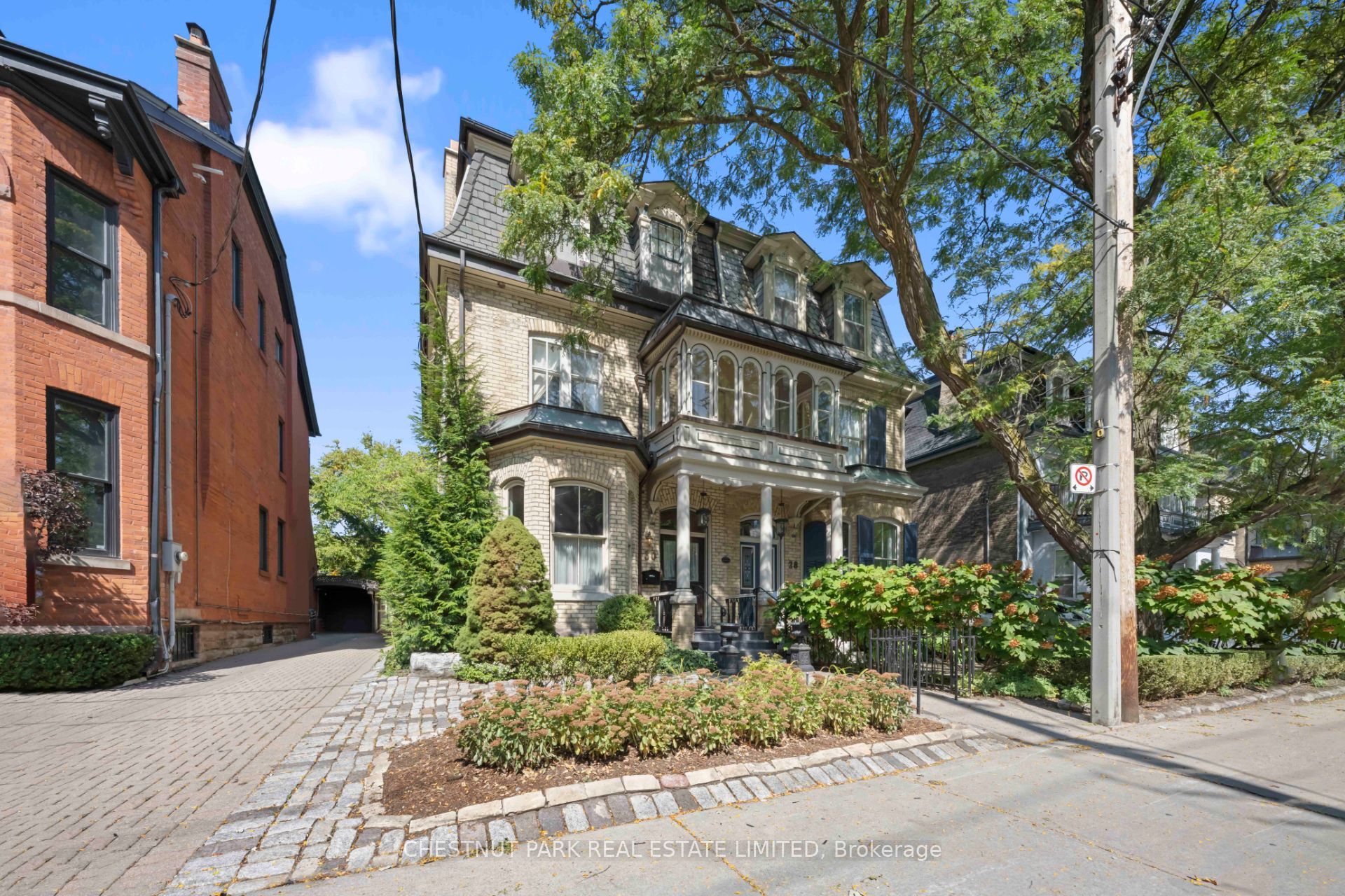 30 Bernard Avenue Property Photo 1