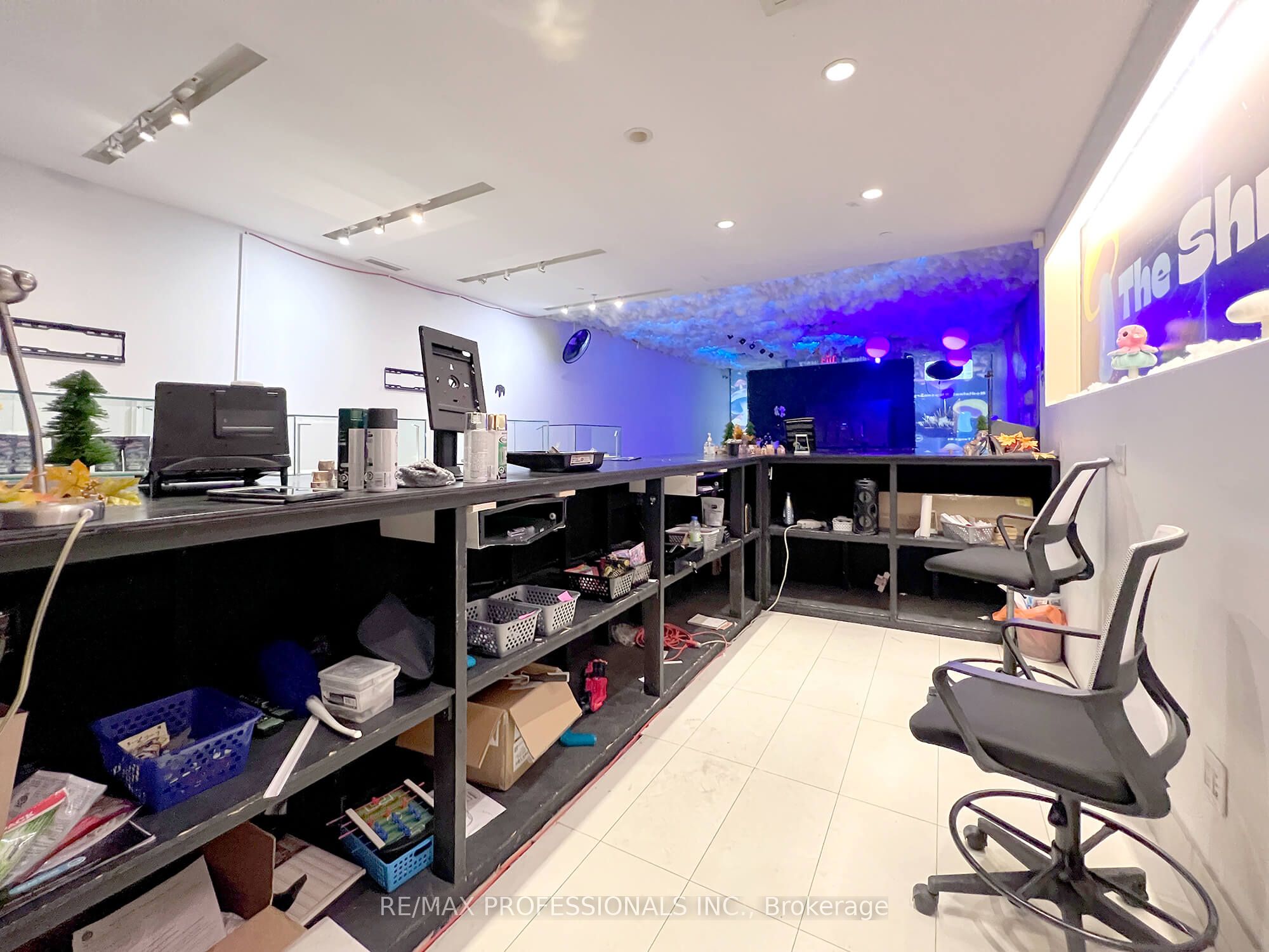 756 Yonge Street Property Photo 9