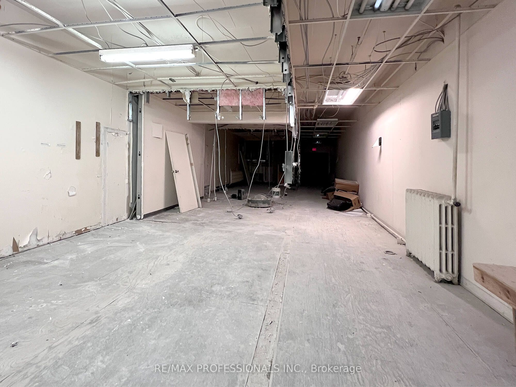 756 Yonge Street Property Photo 15