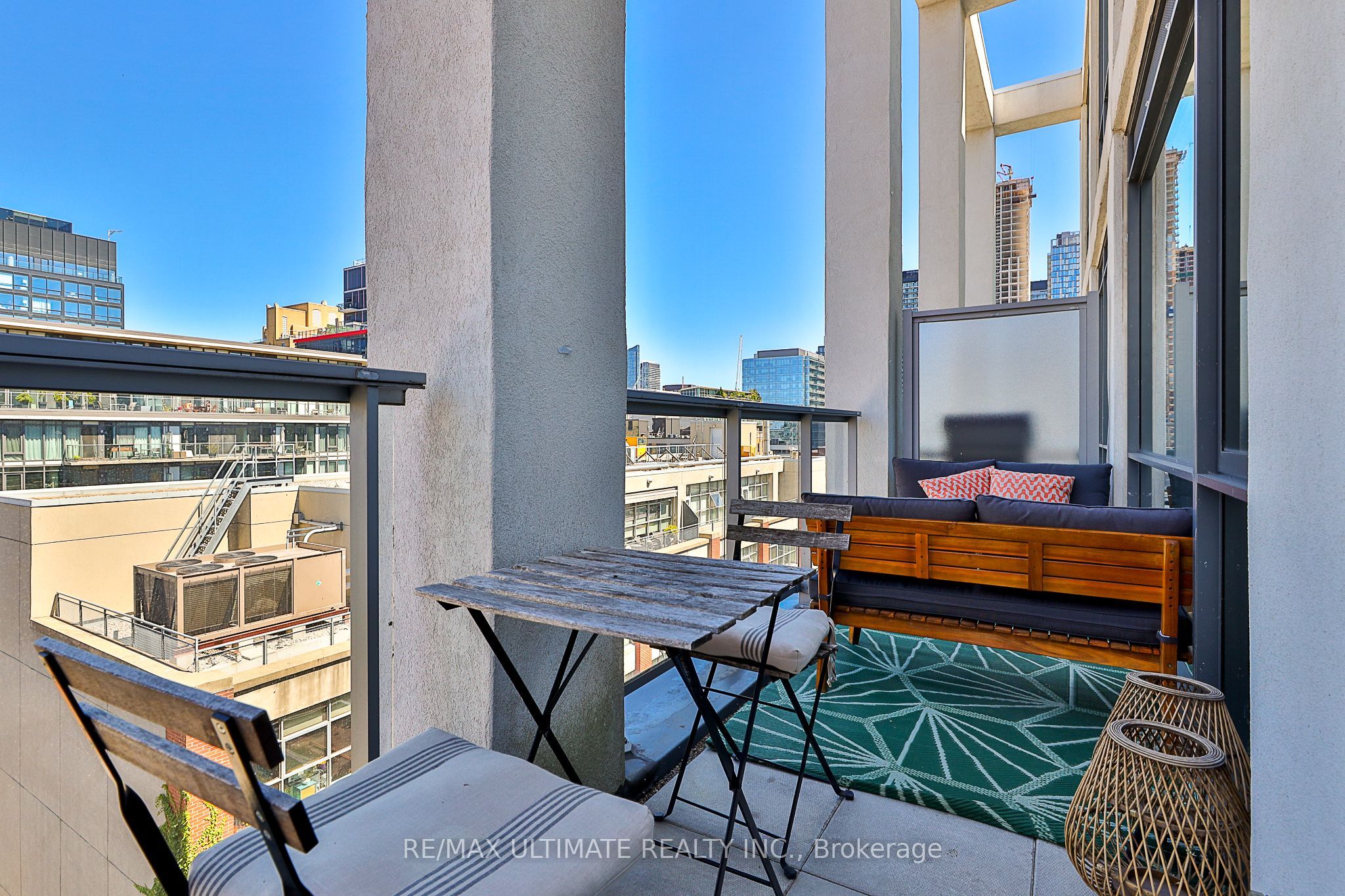 39 Brant Street Ph07 Property Photo 50