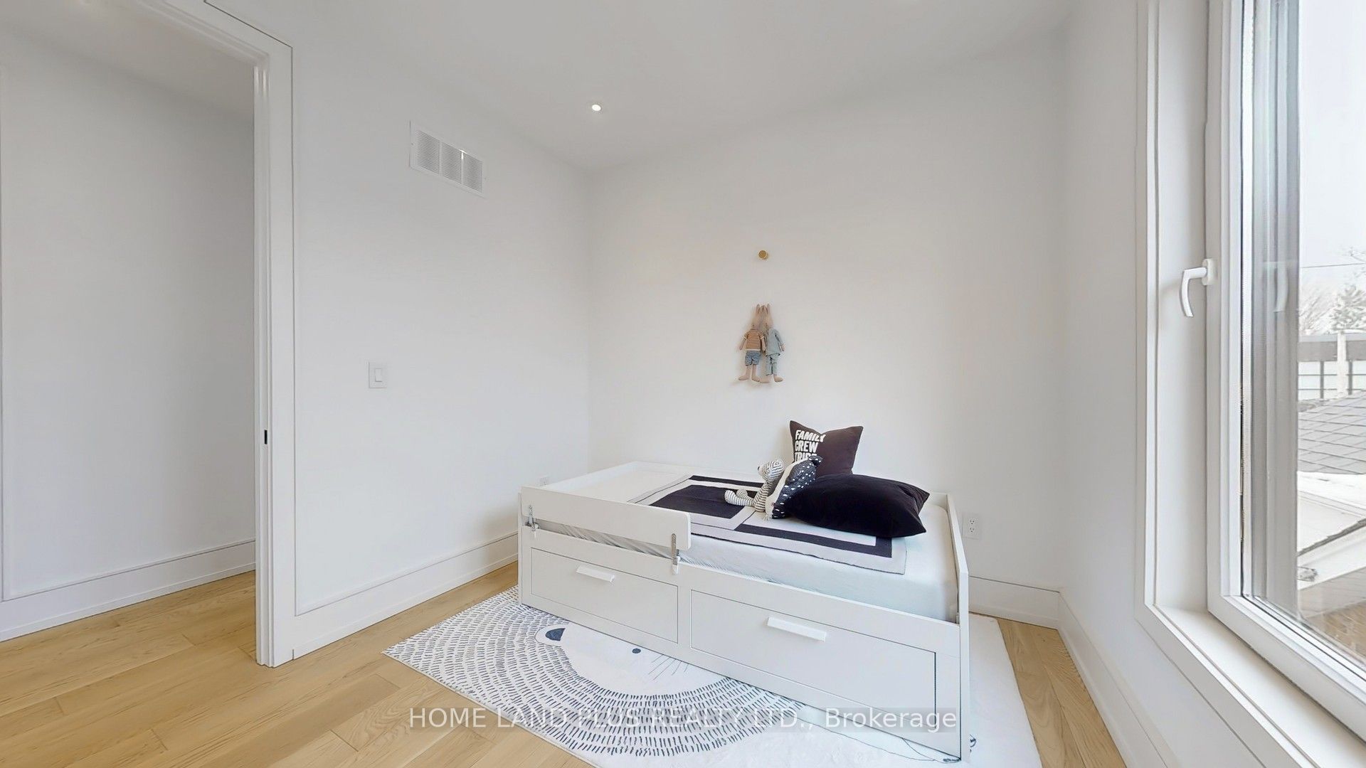 116 Deloraine Avenue Property Photo 30
