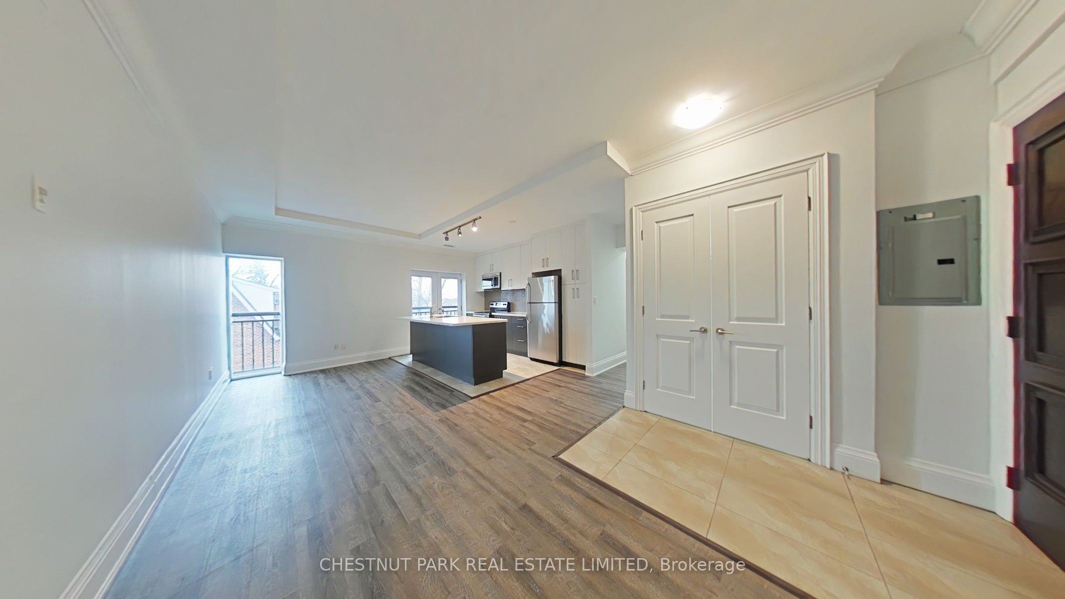 #304 - 3443 Bathurst Street Property Photo 5