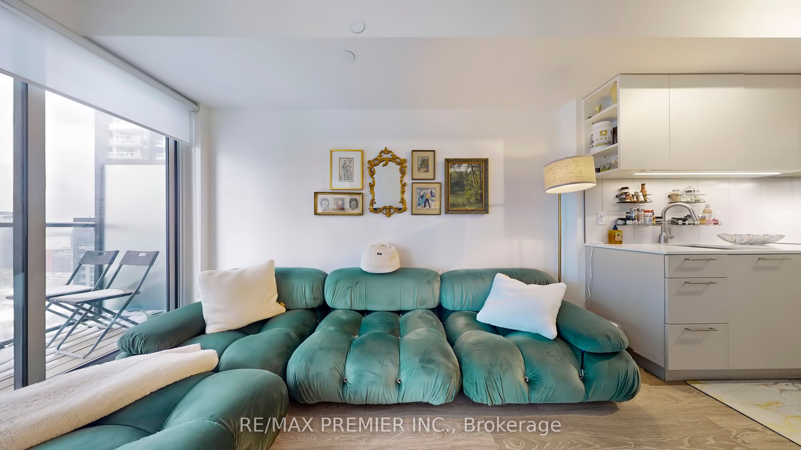 19 Western Battery Road 3203 Property Photo 4