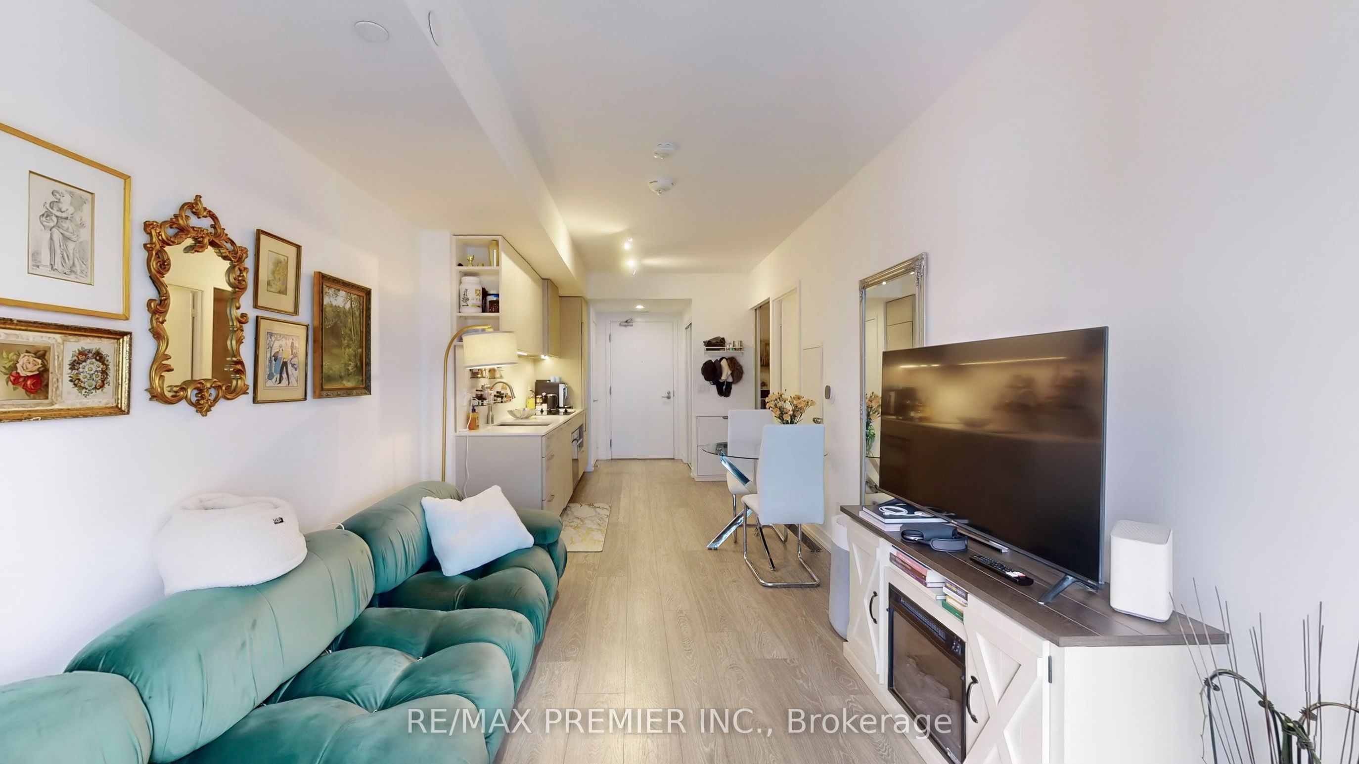 19 Western Battery Road 3203 Property Photo 6