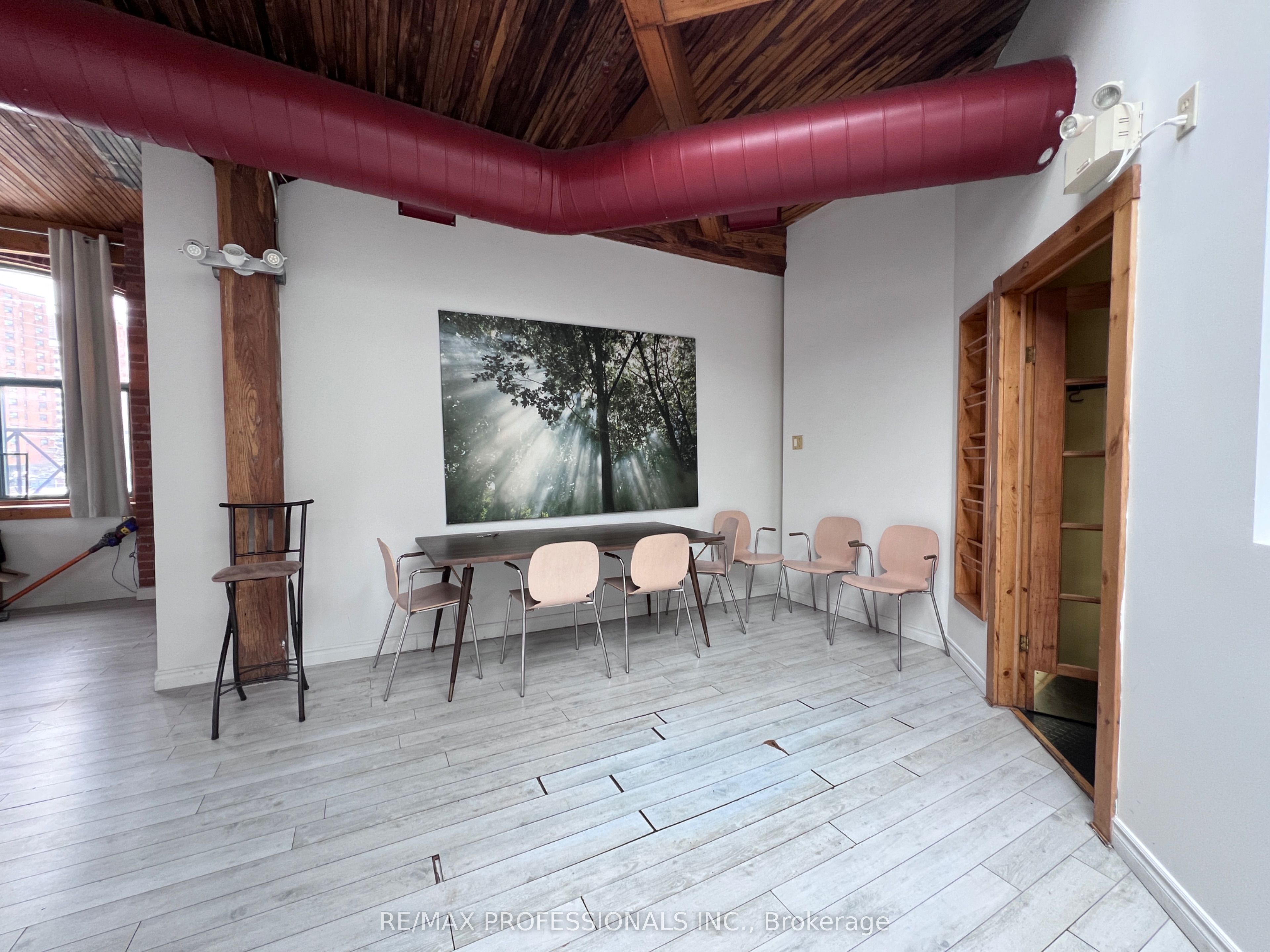 #unit 3 - 290 Shuter Street Property Photo 16
