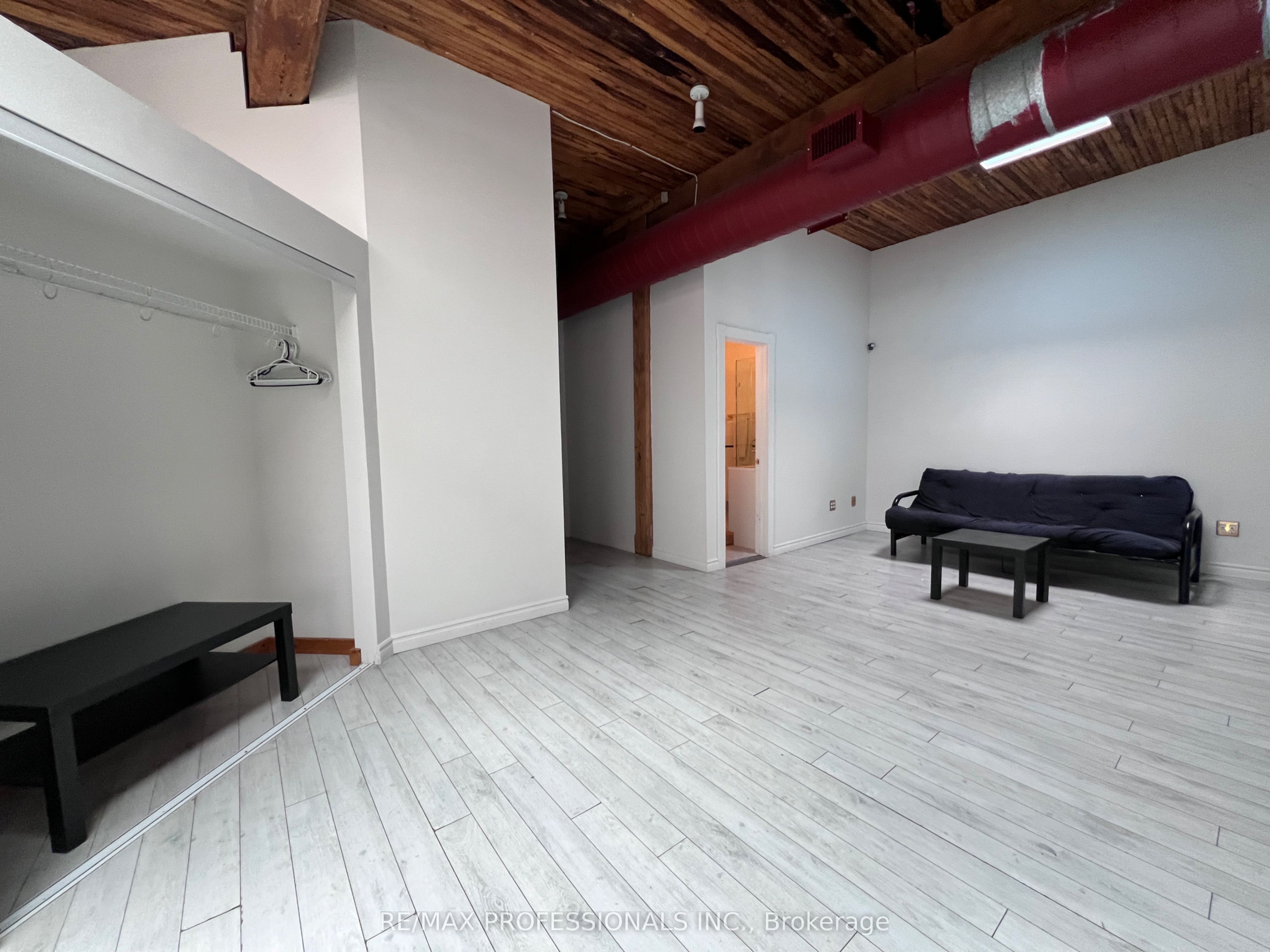#unit 3 - 290 Shuter Street Property Photo 26