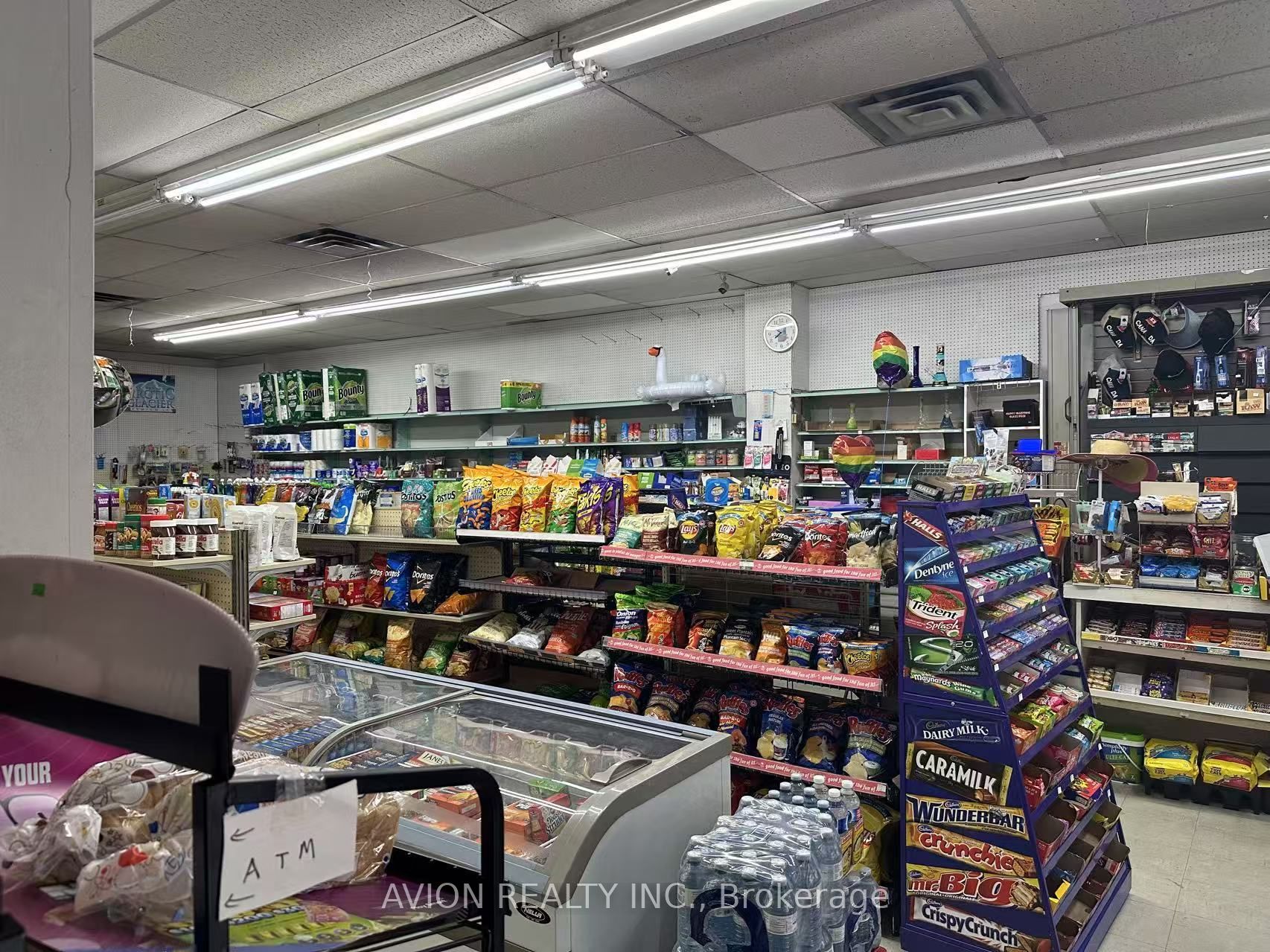 585 Church Street Property Photo 5